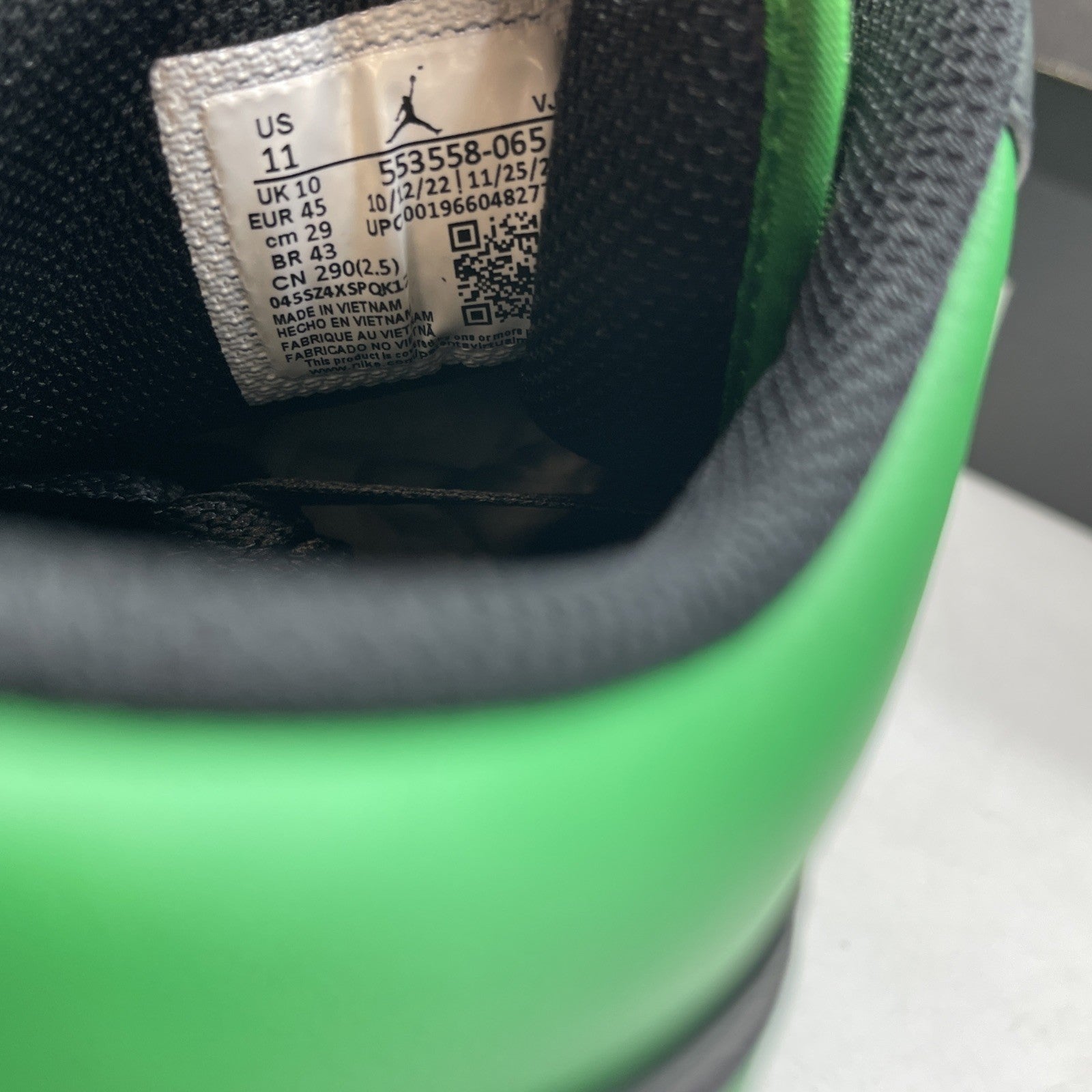 Size 11 - Nike Air Jordan 1 Low Black Lucky Green (553558-065)