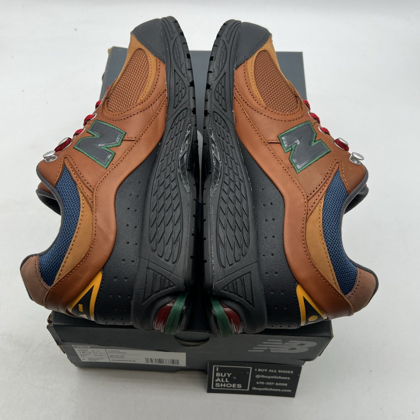Size 10.5 - New Balance 2002R Hiking Pack - Brown (M2002RWM)