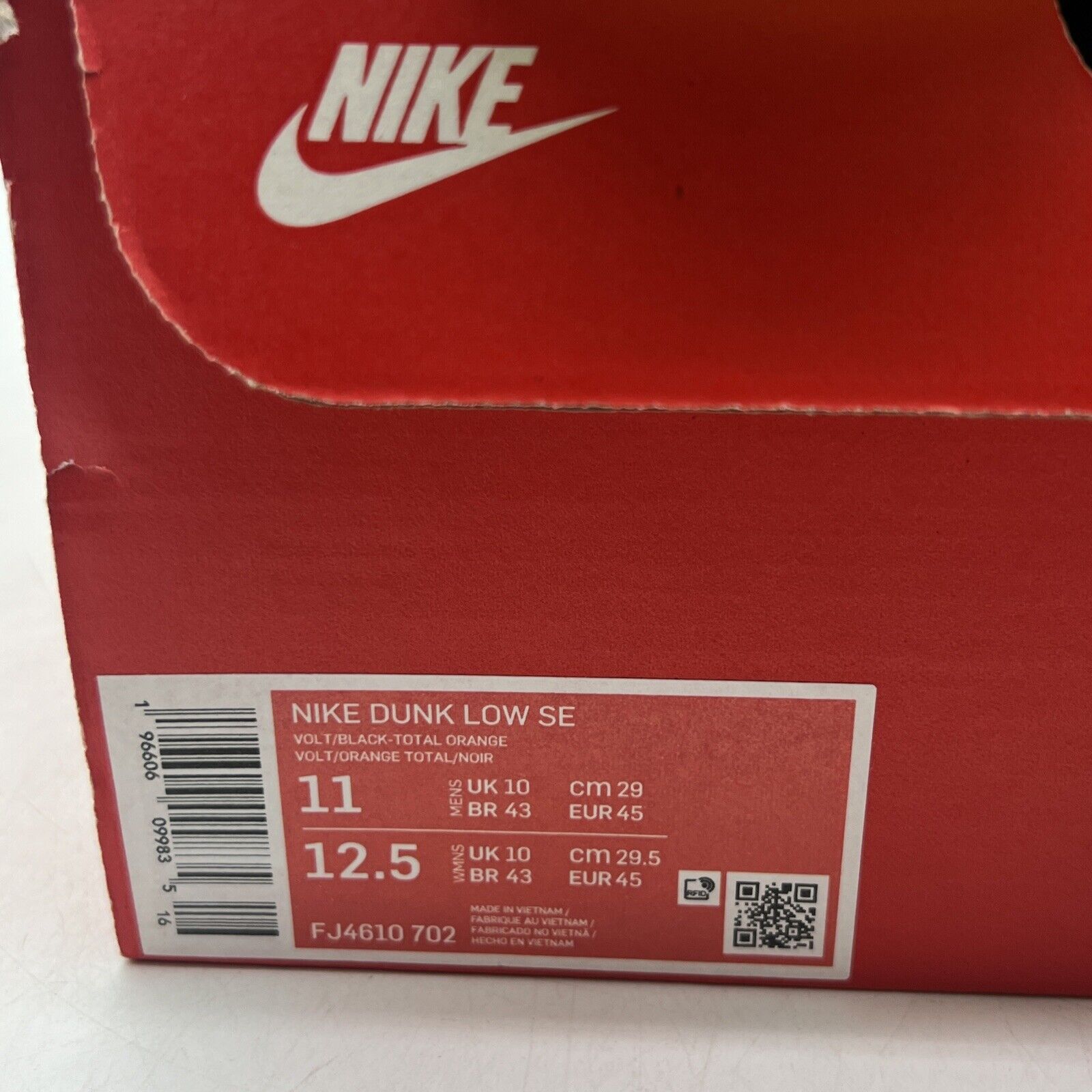 Size 11 - Nike (FJ4610-702) Dunk Low SE 'Glow in the Dark'