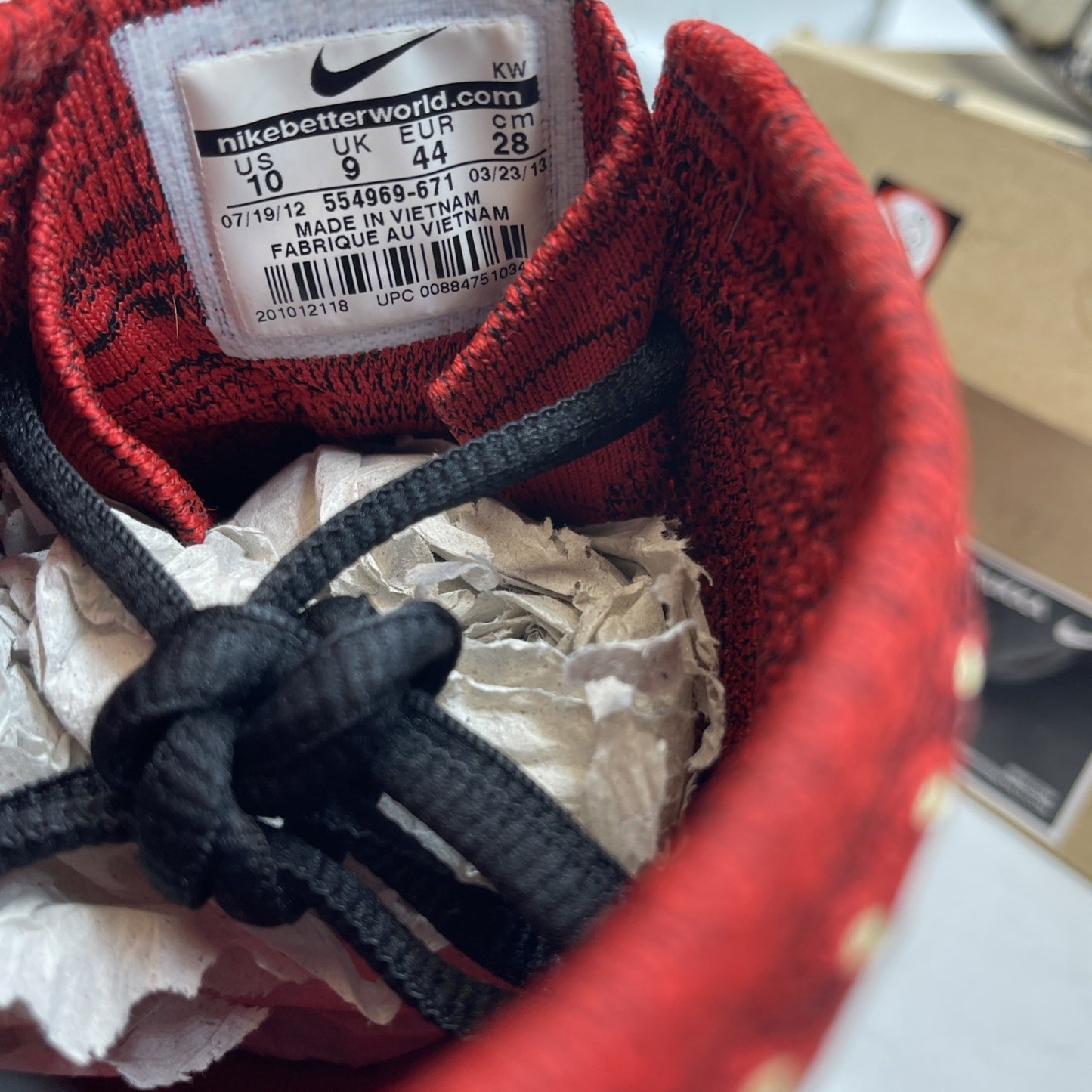 Size 10 - Nike Lunar Flyknit Chukka University Red (554969-671)