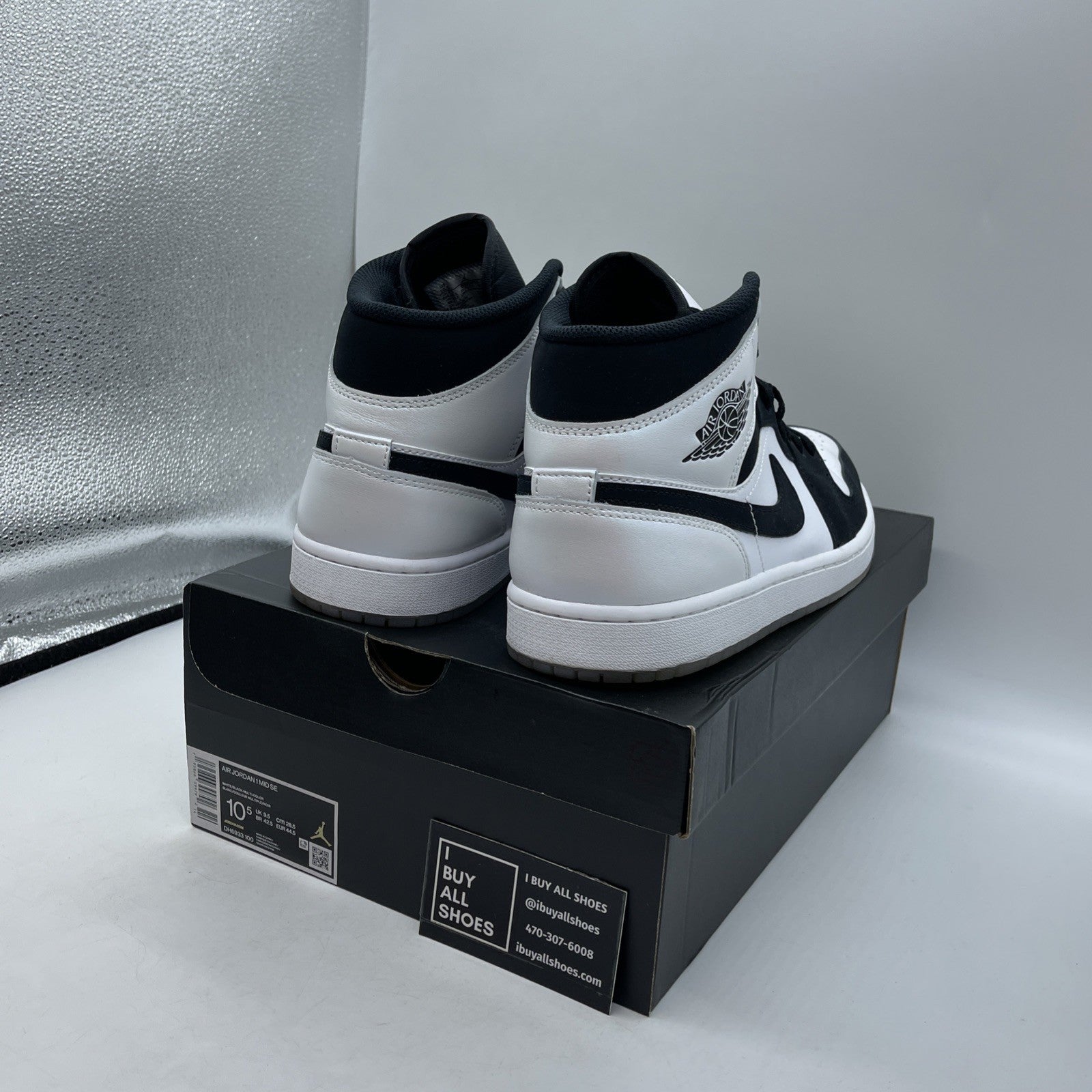 Size 10.5 - Jordan 1 Mid SE Diamond Black White Leather Suede (DH6933-100)