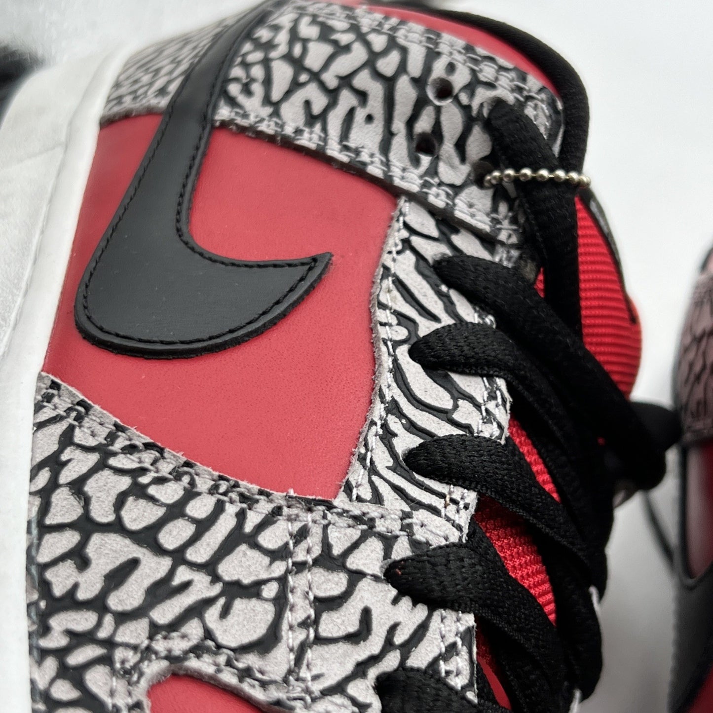 Size 9 - Nike Supreme x Dunk Premium SB Low Red Cement (313170-600)