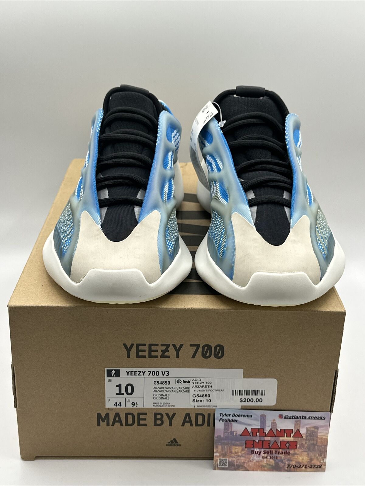 Size 10 - adidas Yeezy 700 V3 Arzareth 2020 Blue Icy White Black Boost Kanye