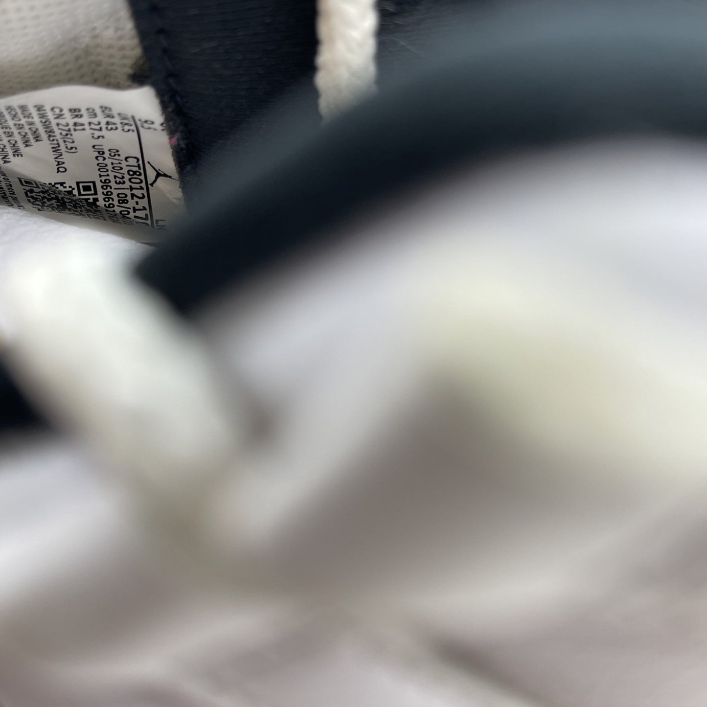 Size 9.5 - Air Jordan 11 Retro Mid Gratitude Defining Moments (CT8012-170)