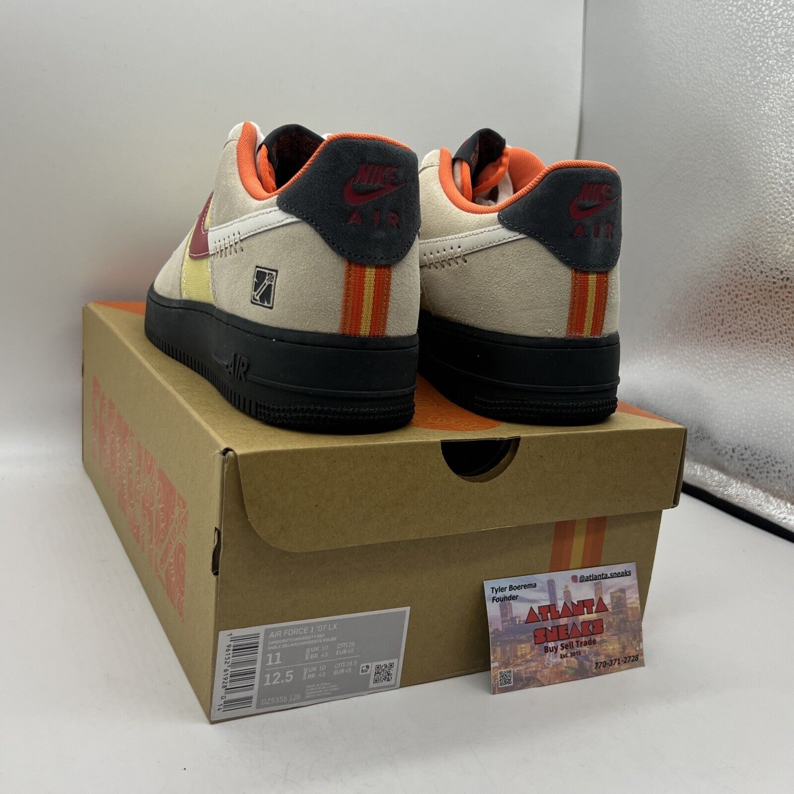 Size 11 - Nike Air Force 1 '07 Somos Familia 2022 Brand New Og All