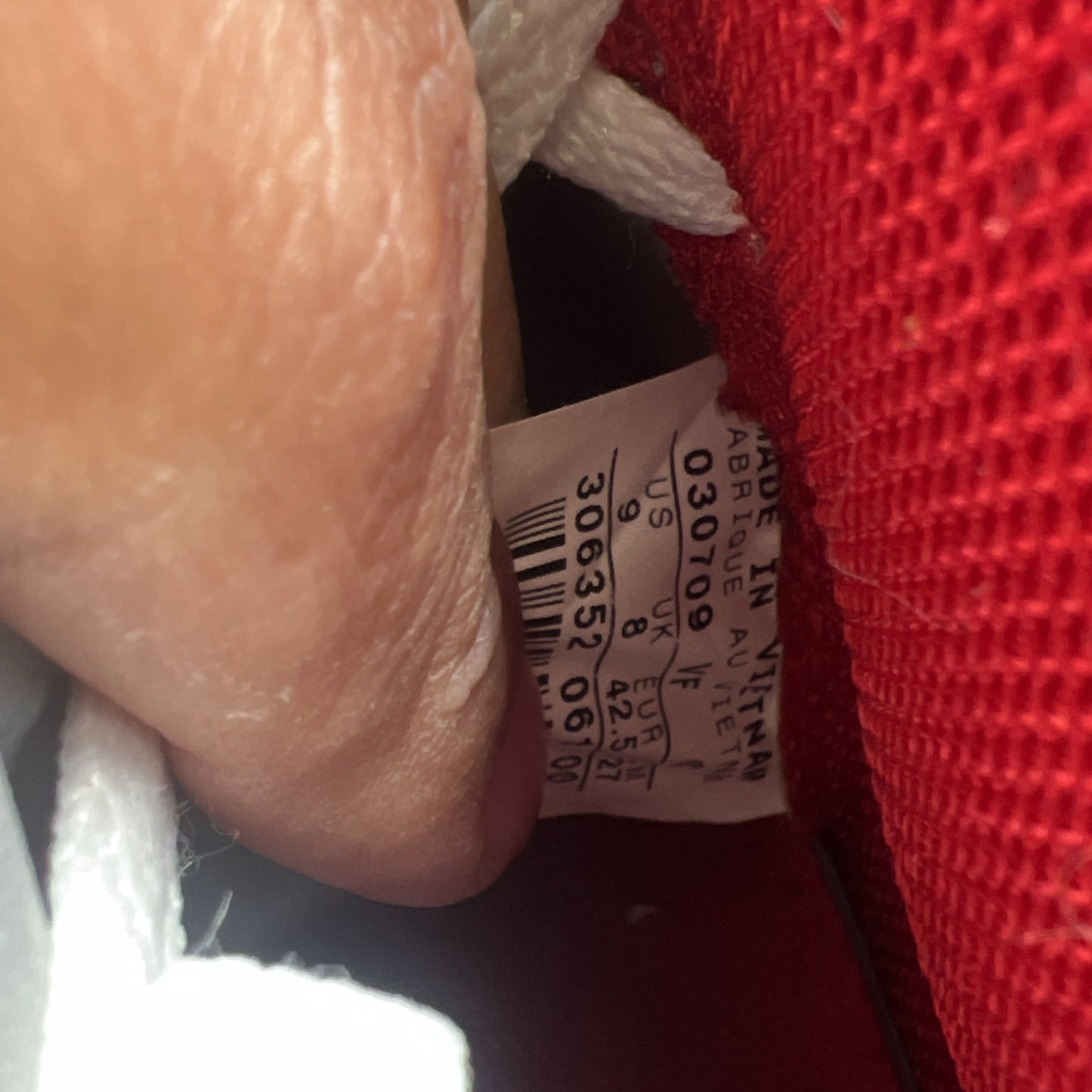 Size 9 - Nike Air Force 1 Mid Gray (306352-061)