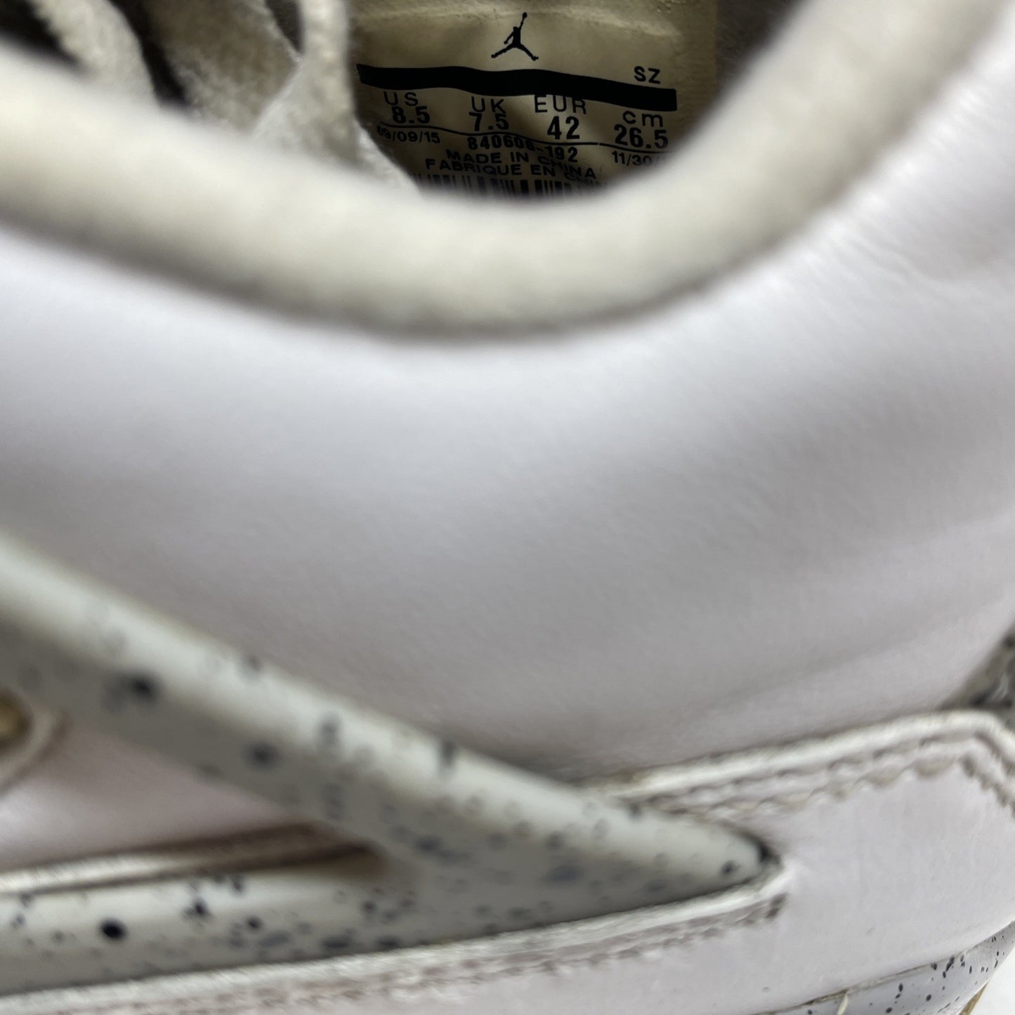 Size 8.5 - Air Jordan 4 Retro OG Mid White Cement (840606-192)