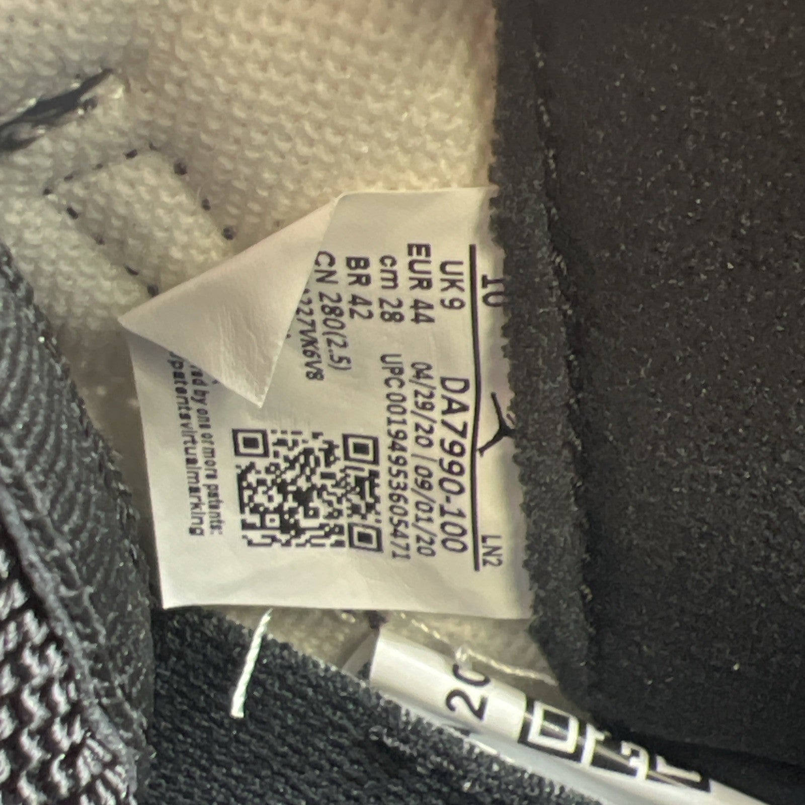 Size 10 - Air Jordan 11 Adapt White (DA7990-100)