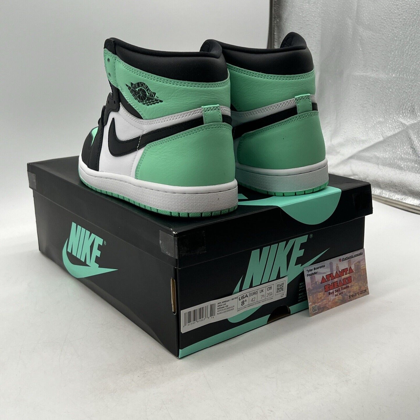 Size 8.5- Air Jordan 1 Retro OG High Green Glow White Black Leather.(DZ5495-130)