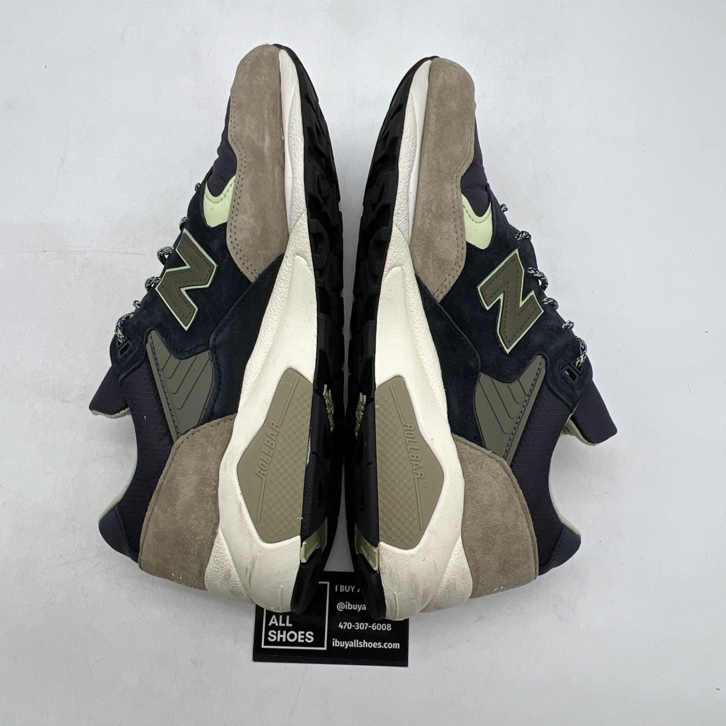Size 9.5 - New Balance 585 Gray - (M585TR)