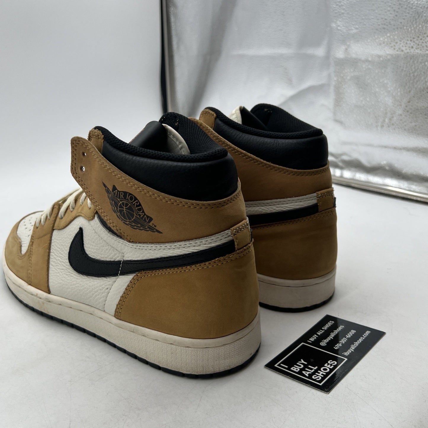 Size 13 - Air Jordan 1 Retro High OG Rookie of the Year 2018 (555088-700)