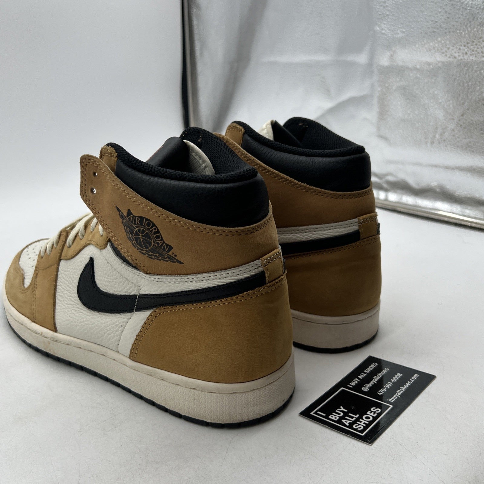 Size 13 - Air Jordan 1 Retro High OG Rookie of the Year 2018 (555088-700)