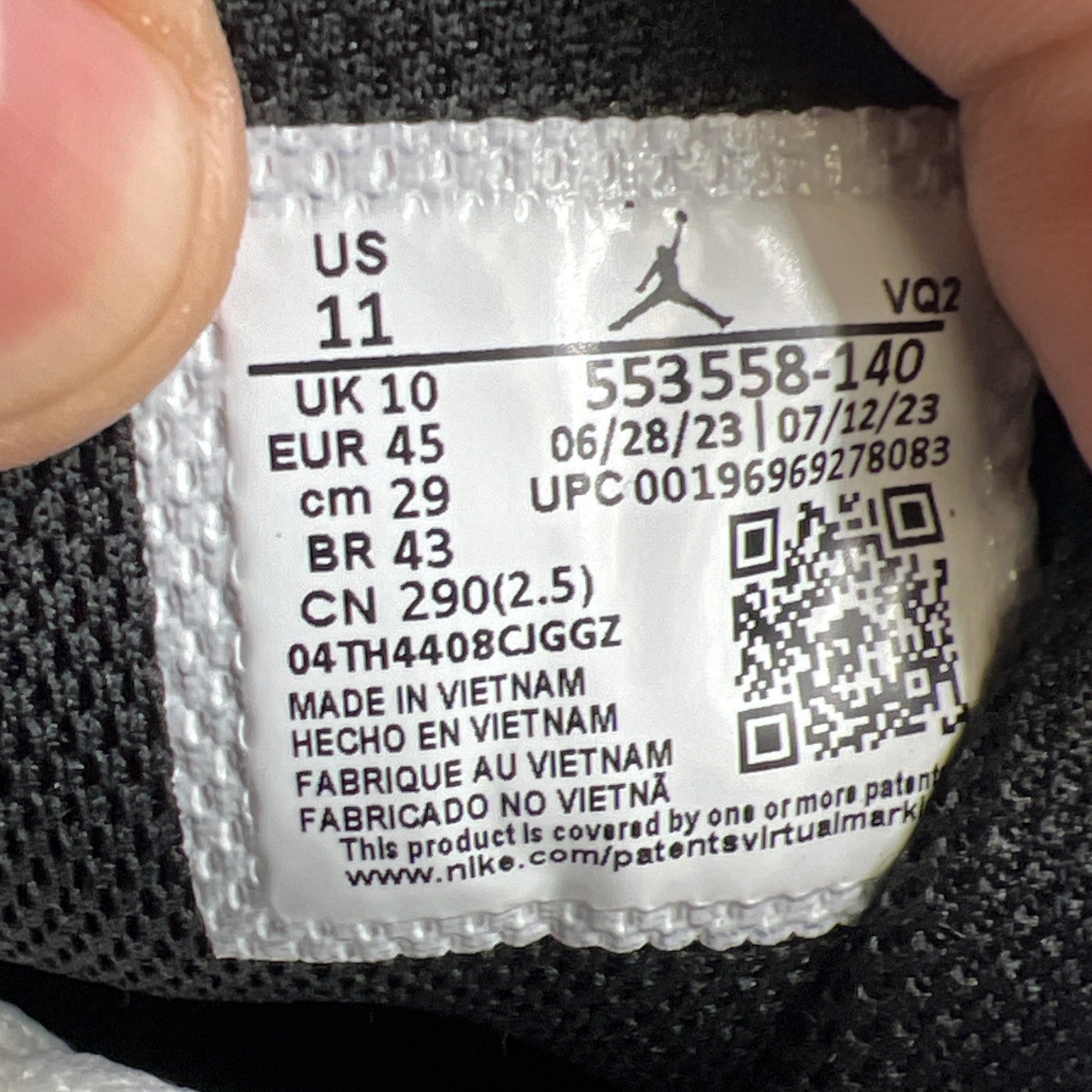 Size 11 - Air Jordan 1 Low Alternate Royal Toe (553558-140)
