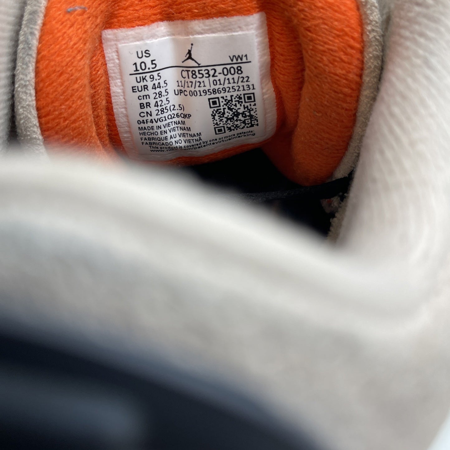 Size 10.5 - Air Jordan 3 Retro Mid Desert Elephant (CT8532-008)
