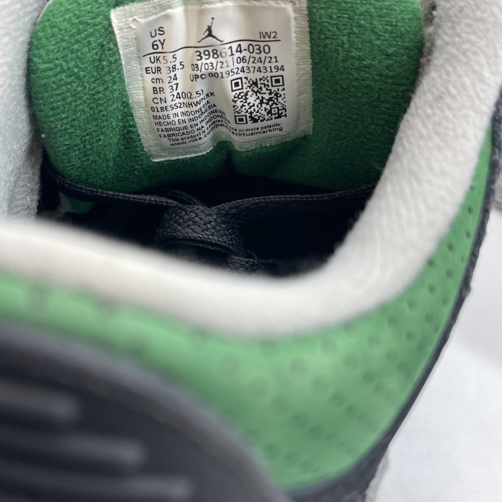 Size 6Y - Jordan 3 Retro Mid Pine Green Black Grey Suede (398614-030)