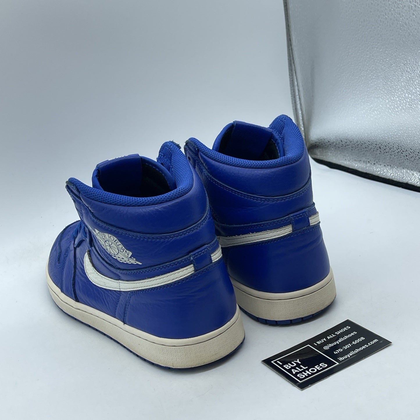 Size 10.5 - Air Jordan 1 Retro OG High Hyper Royal (555088-401)