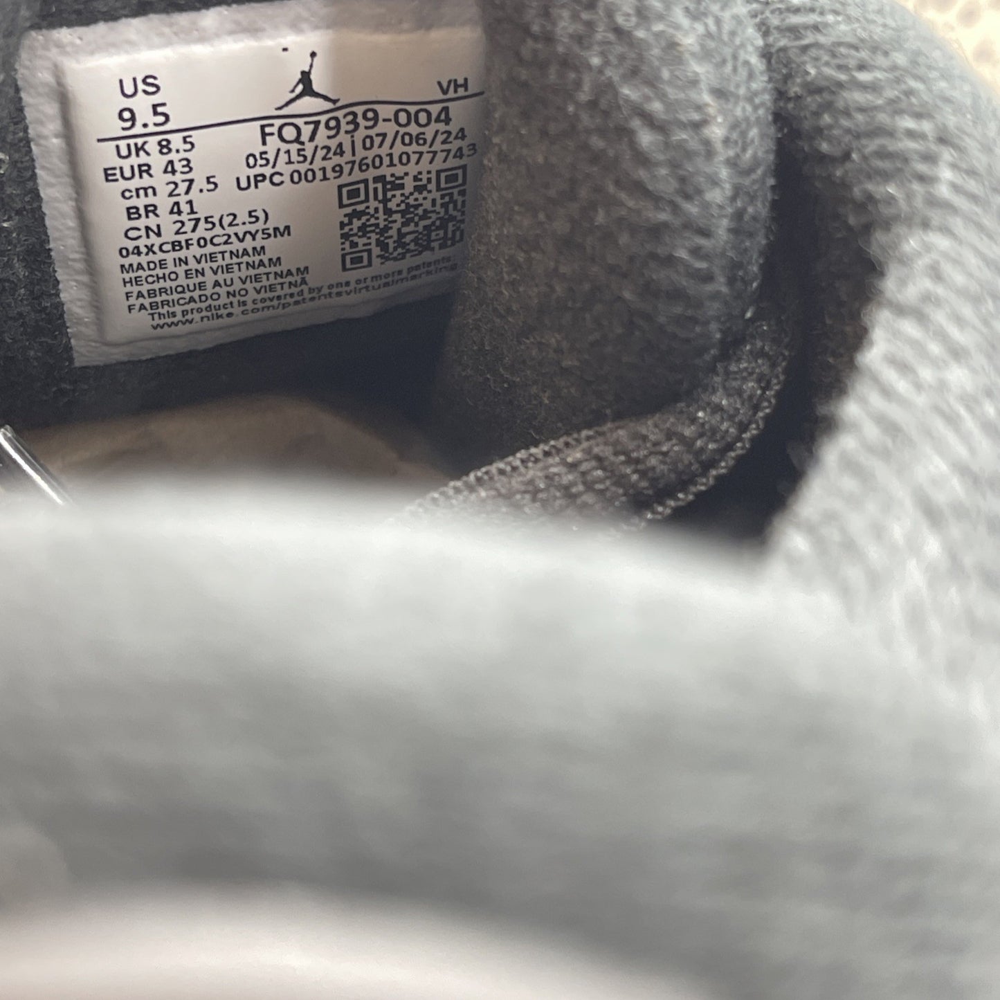 Size 9.5 - Air Jordan 4 RM Black Cat (FQ7939-004)