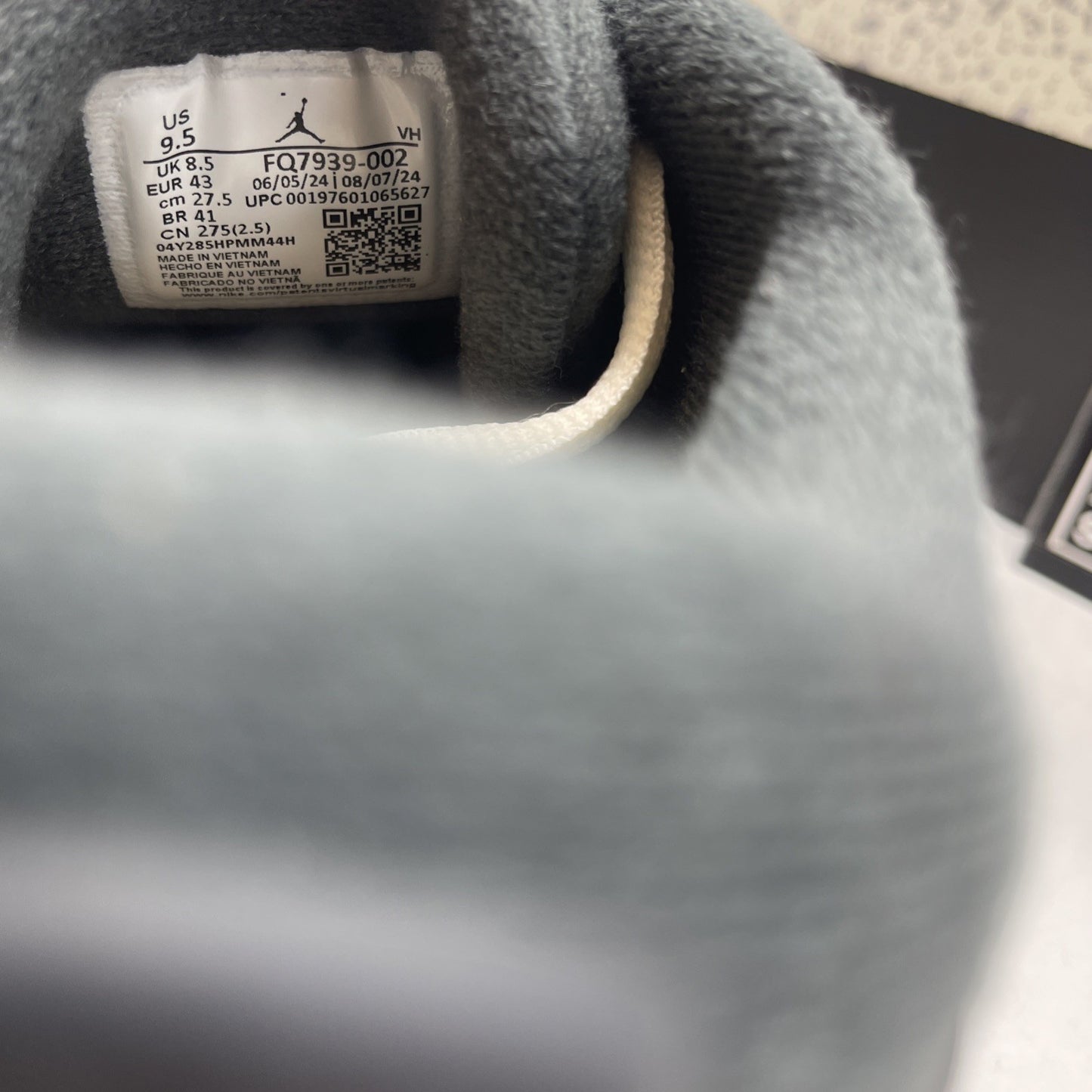 Size 9.5 - Air Jordan 4 RM Iron Grey (FQ7939-002)