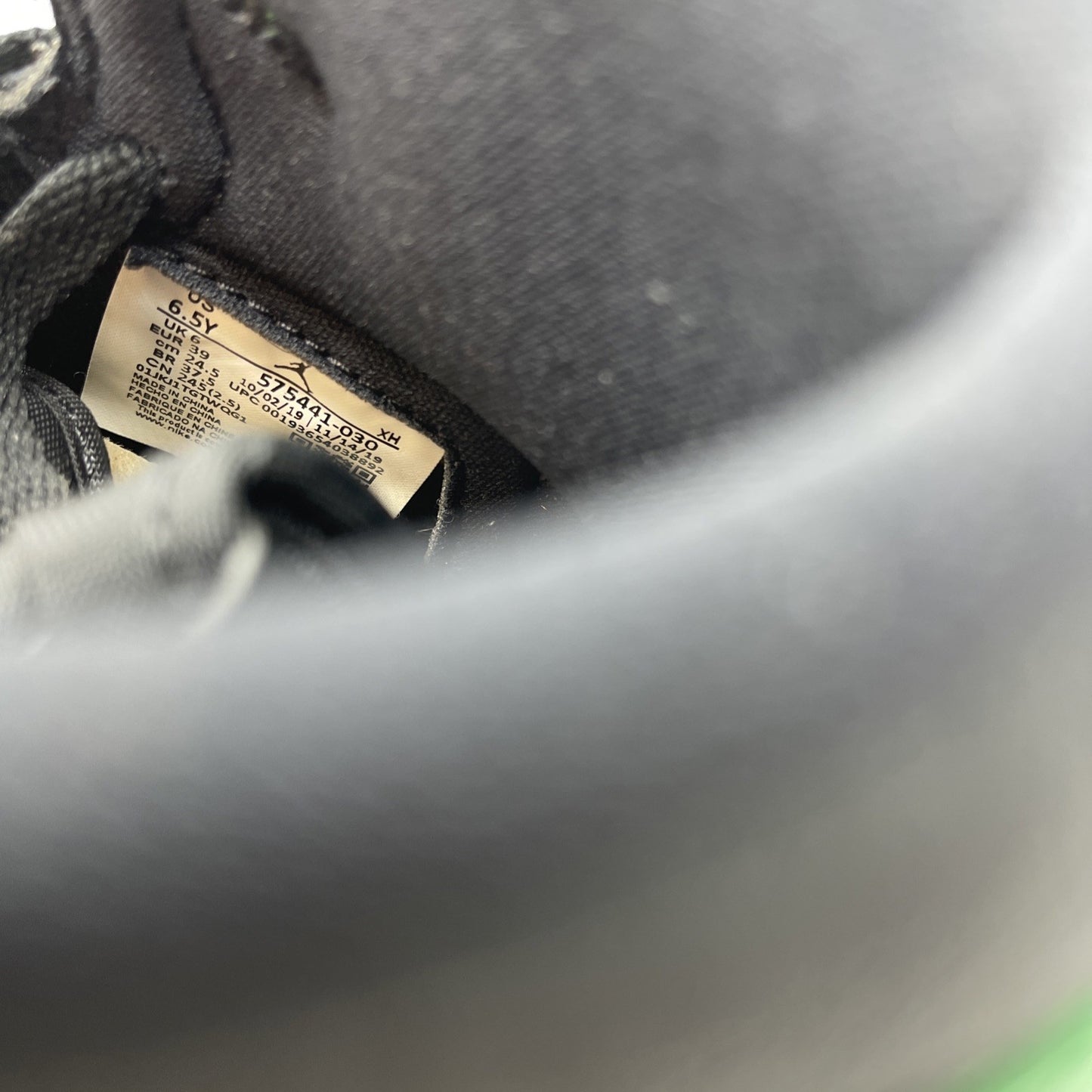 Size 6.5Y - Air Jordan 1 Retro OG High Pine Green 2.0 (575441-030)