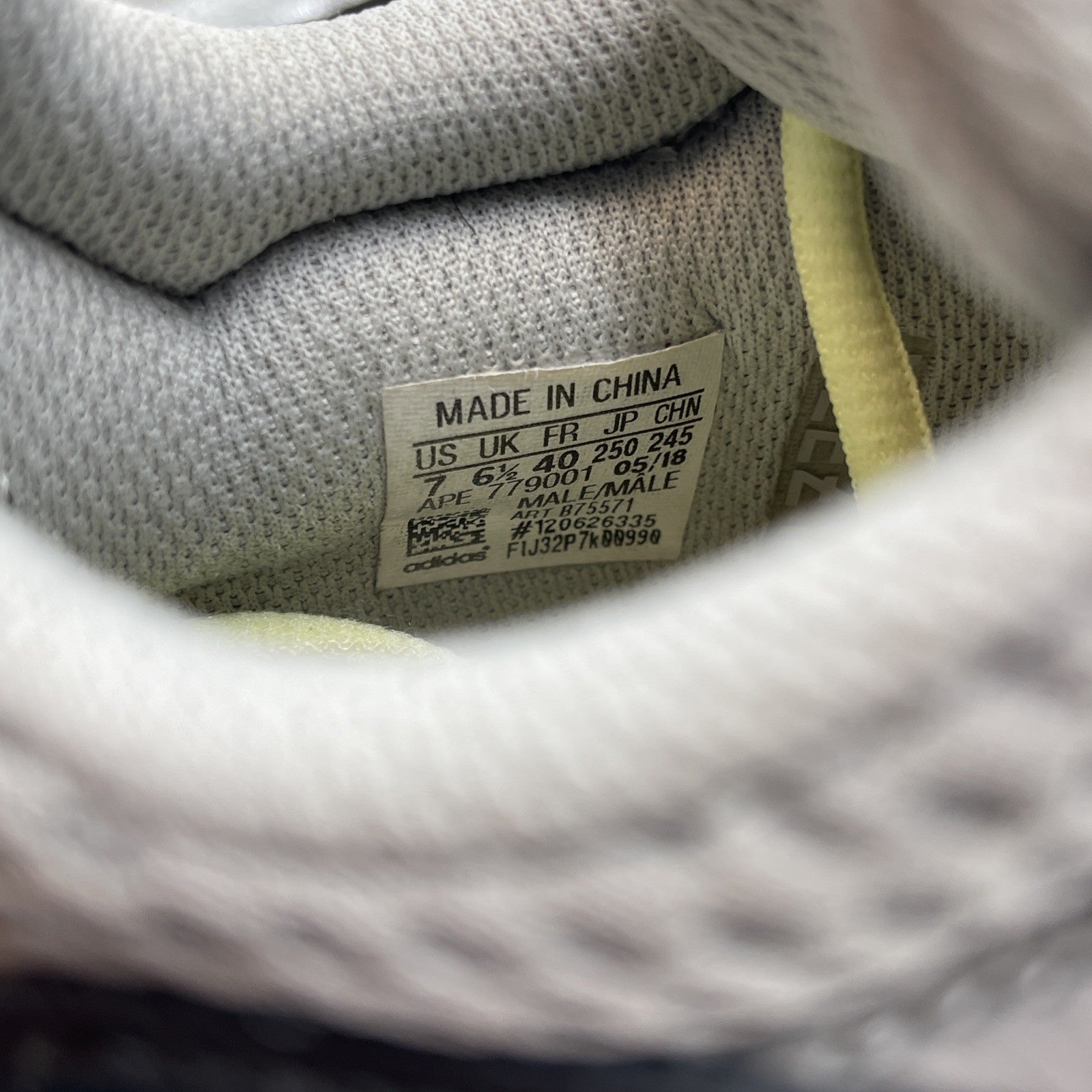 Size 7 - adidas Yeezy Boost 700 Low Wave Runner Suede Leather (B75571)