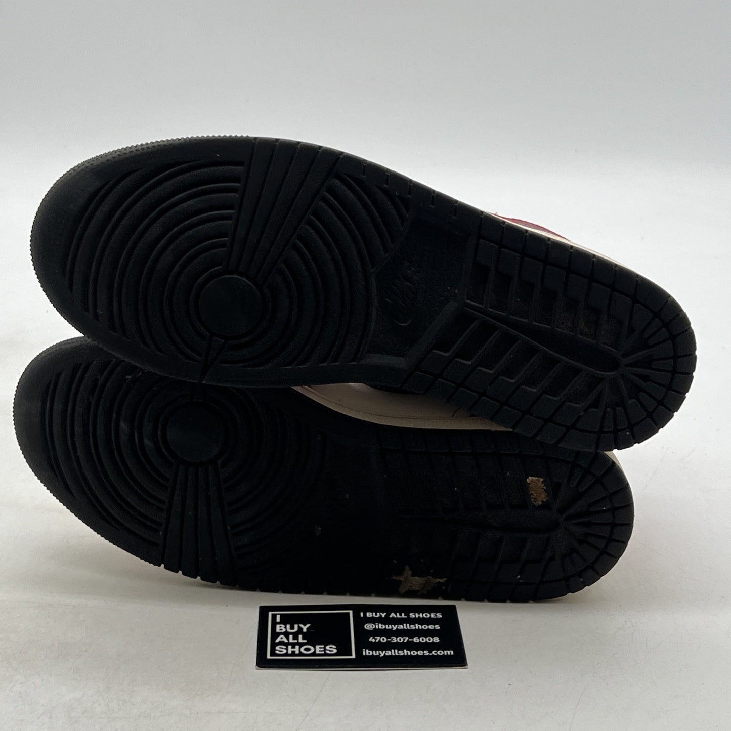 Size 8.5 - Air Jordan 1 Mid Chicago Black Toe 2020 (554624-069)
