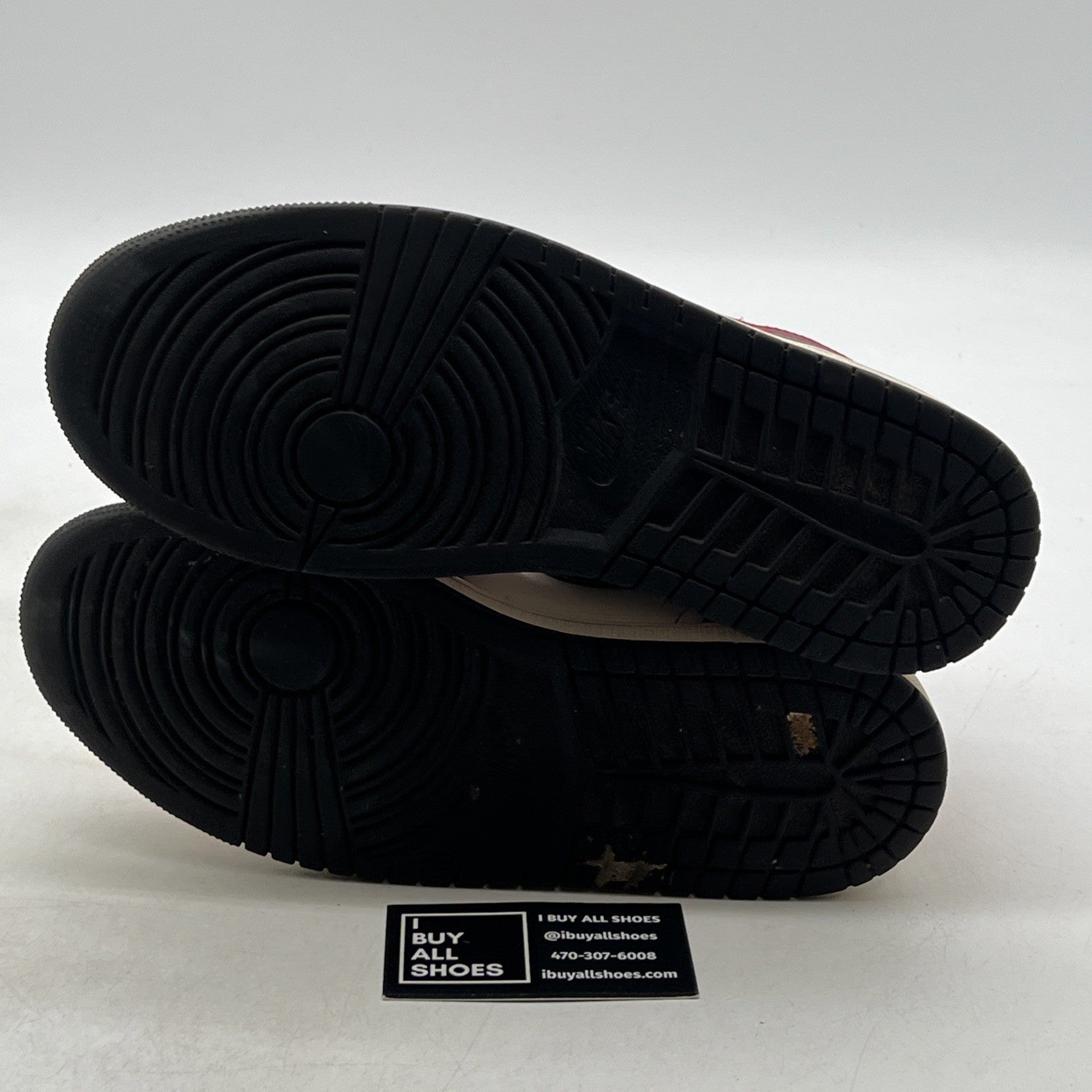 Size 8.5 - Air Jordan 1 Mid Chicago Black Toe 2020 (554624-069)