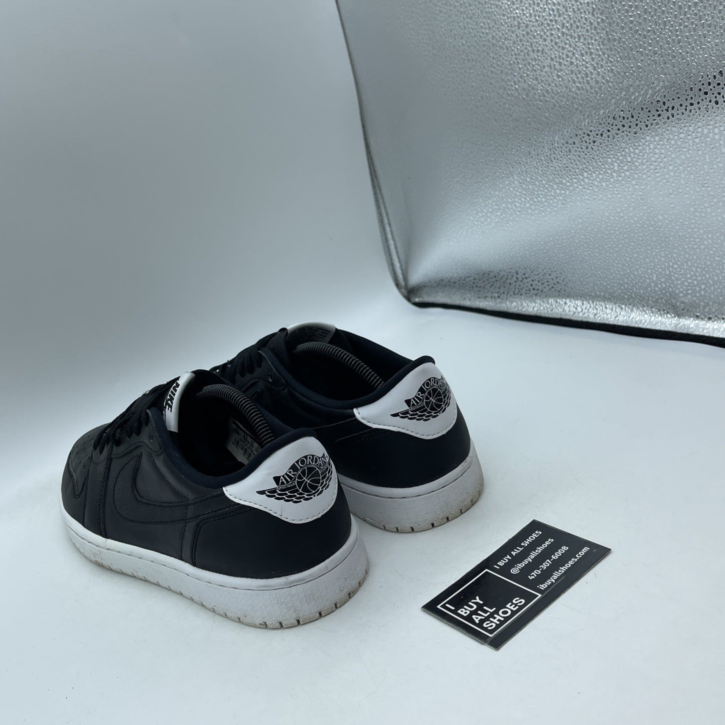 Size 9.5 - Air Jordan 1 Retro OG Low Cyber Monday (705329-010)