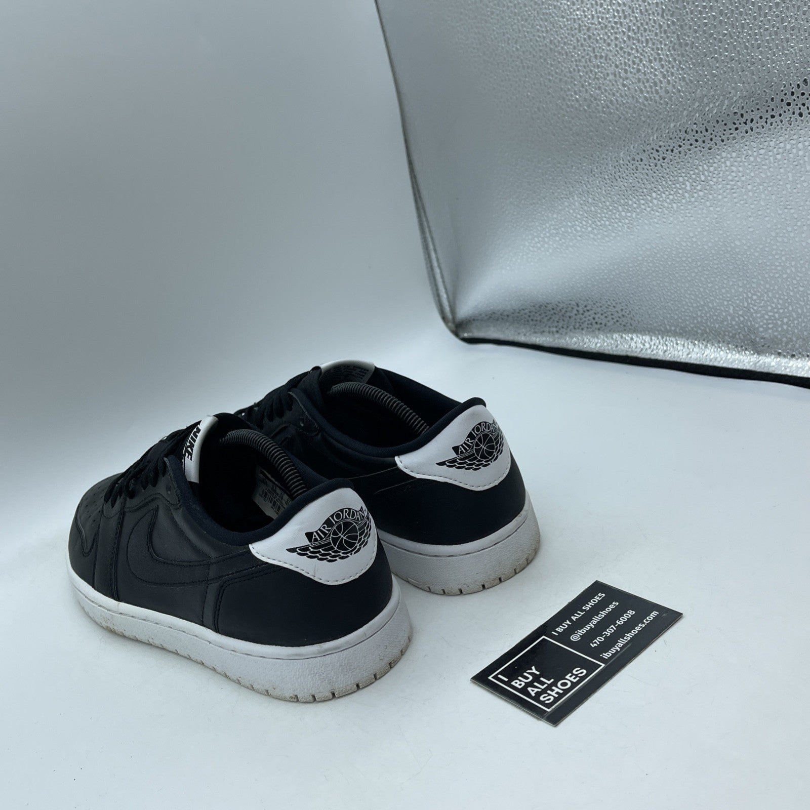 Size 9.5 - Air Jordan 1 Retro OG Low Cyber Monday (705329-010)
