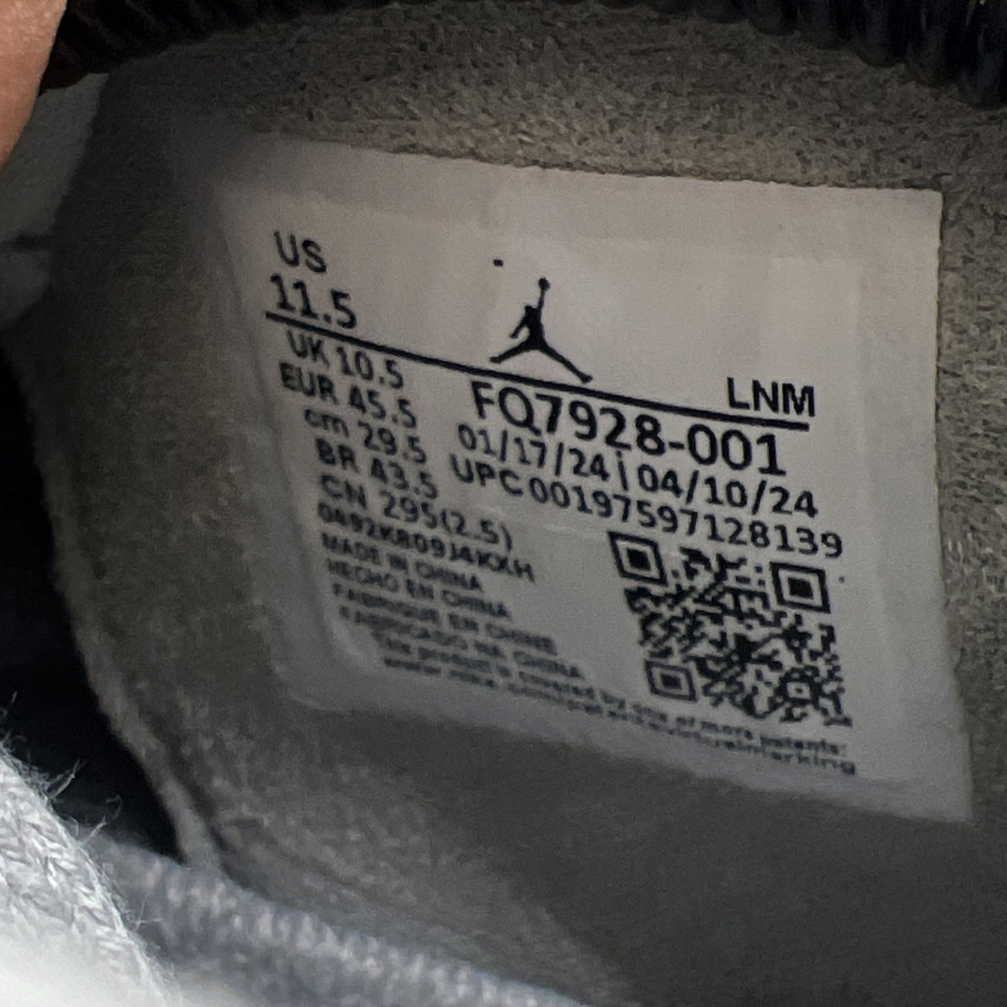 Size 11.5 - Air Jordan 4 Retro SE Wet Cement (FQ7928-001)