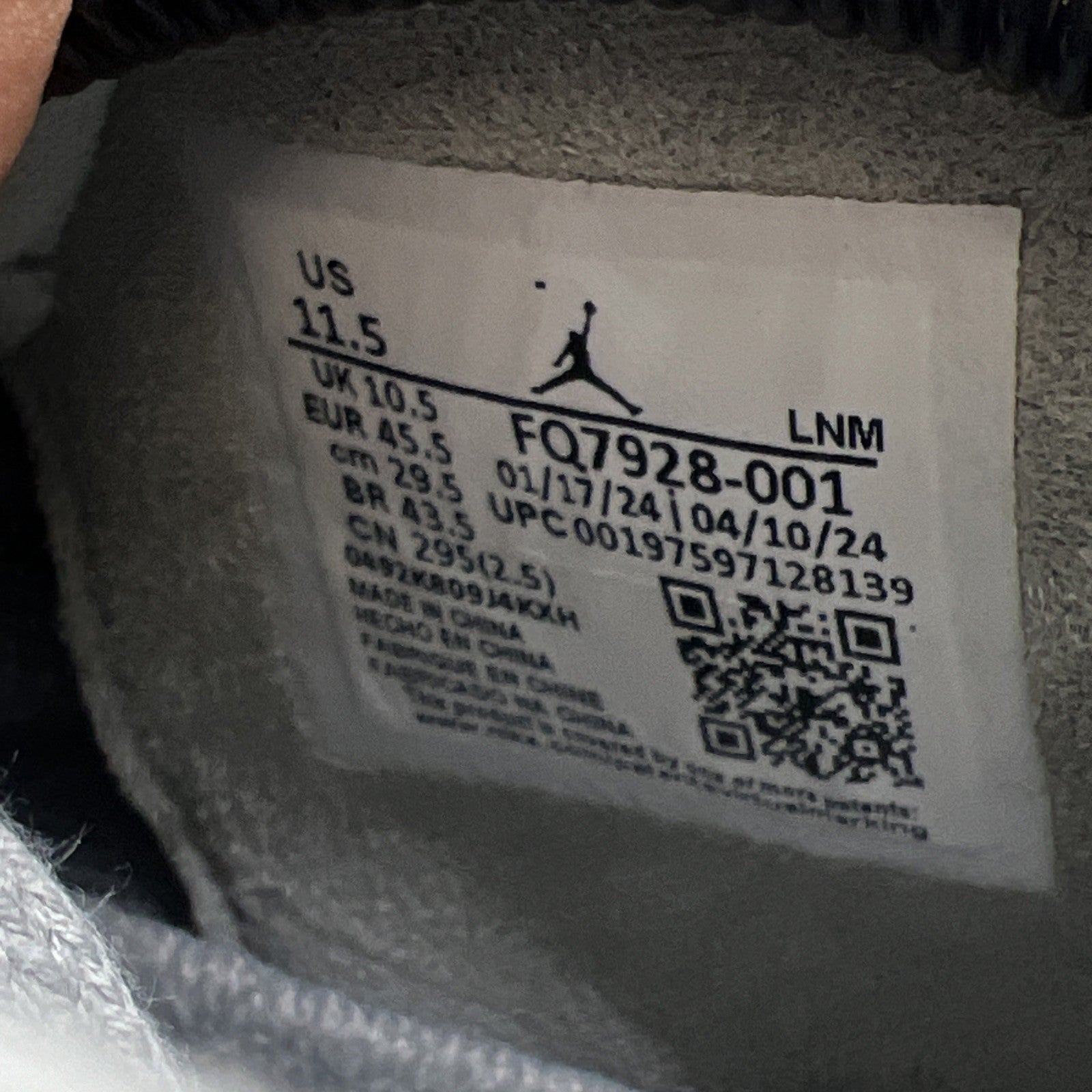 Size 11.5 - Air Jordan 4 Retro SE Wet Cement (FQ7928-001)