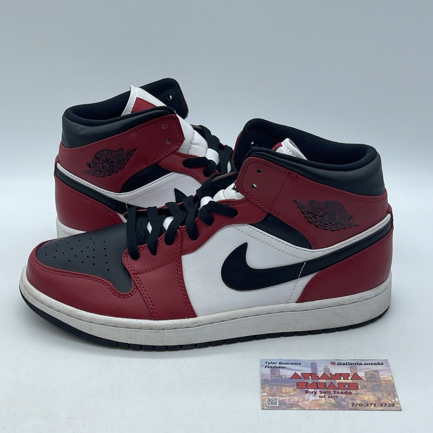 Size 9.5 - Jordan 1 Mid Chicago Black Toe 2020 Red White Leather (554724-069)