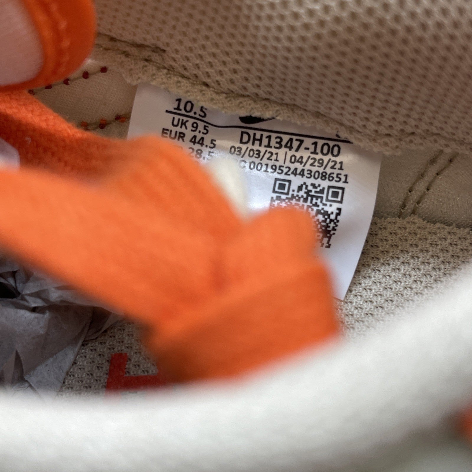 Size 10.5 - Nike sacai x Clot x LDWaffle Net Orange Blaze Suede (DH1347-100)