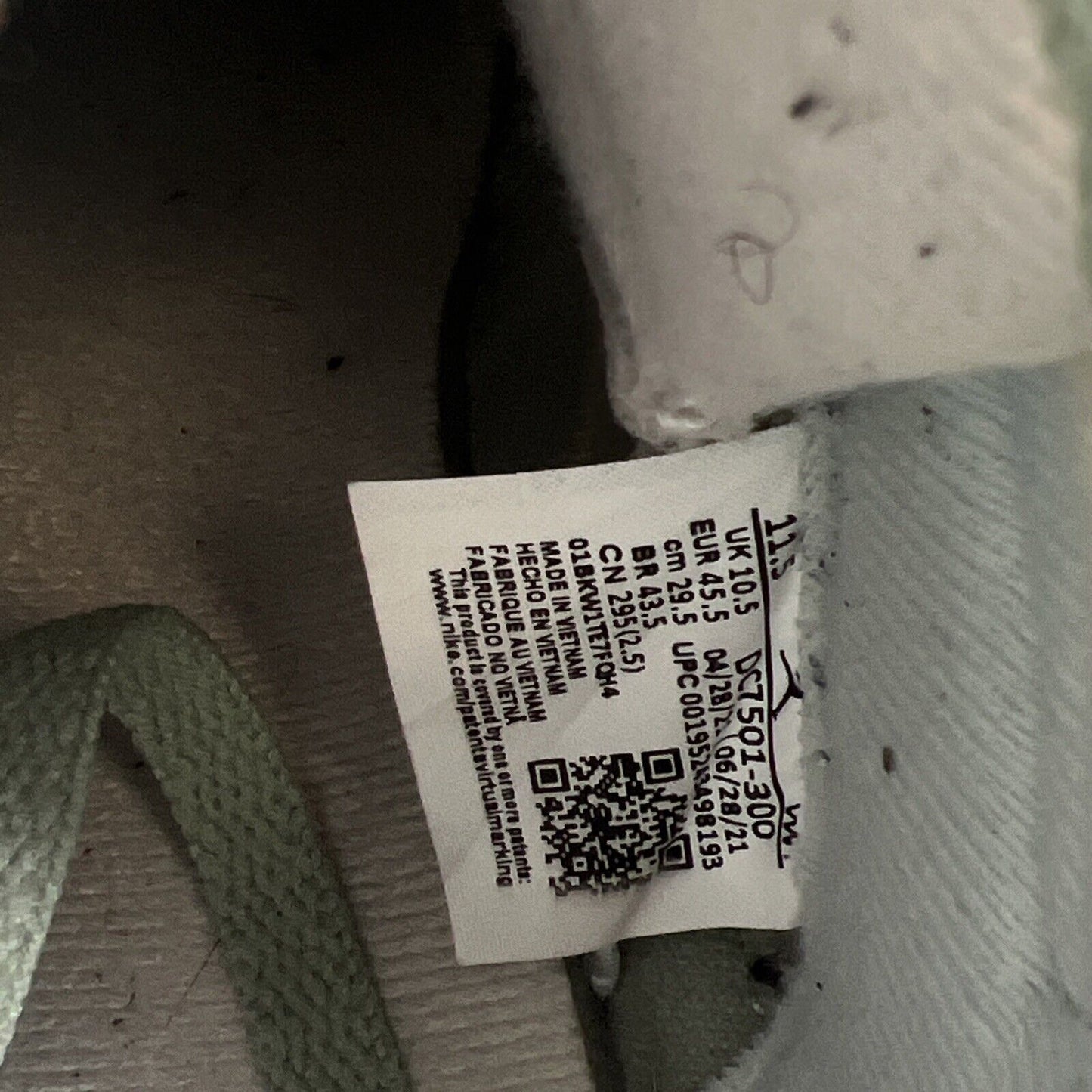 Size 11.5 - Air Jordan 5 JADE HORIZON 2022 (DC7501-300)