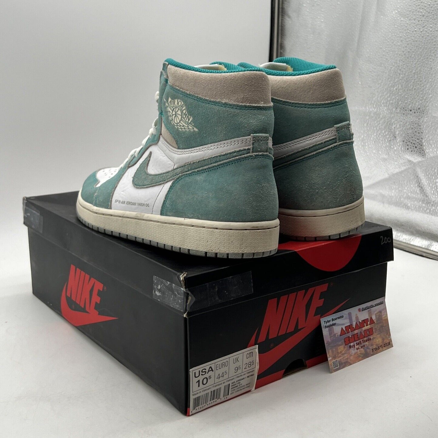 Size 10.5 - Jordan 1 Retro OG High Turbo Green (555088-311)