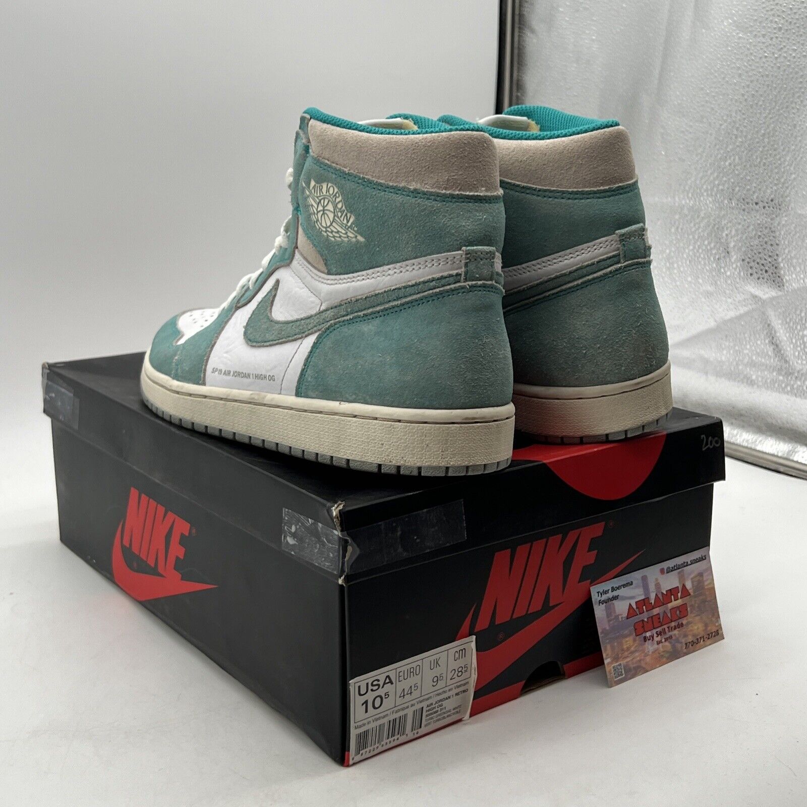 Size 10.5 - Jordan 1 Retro OG High Turbo Green (555088-311)