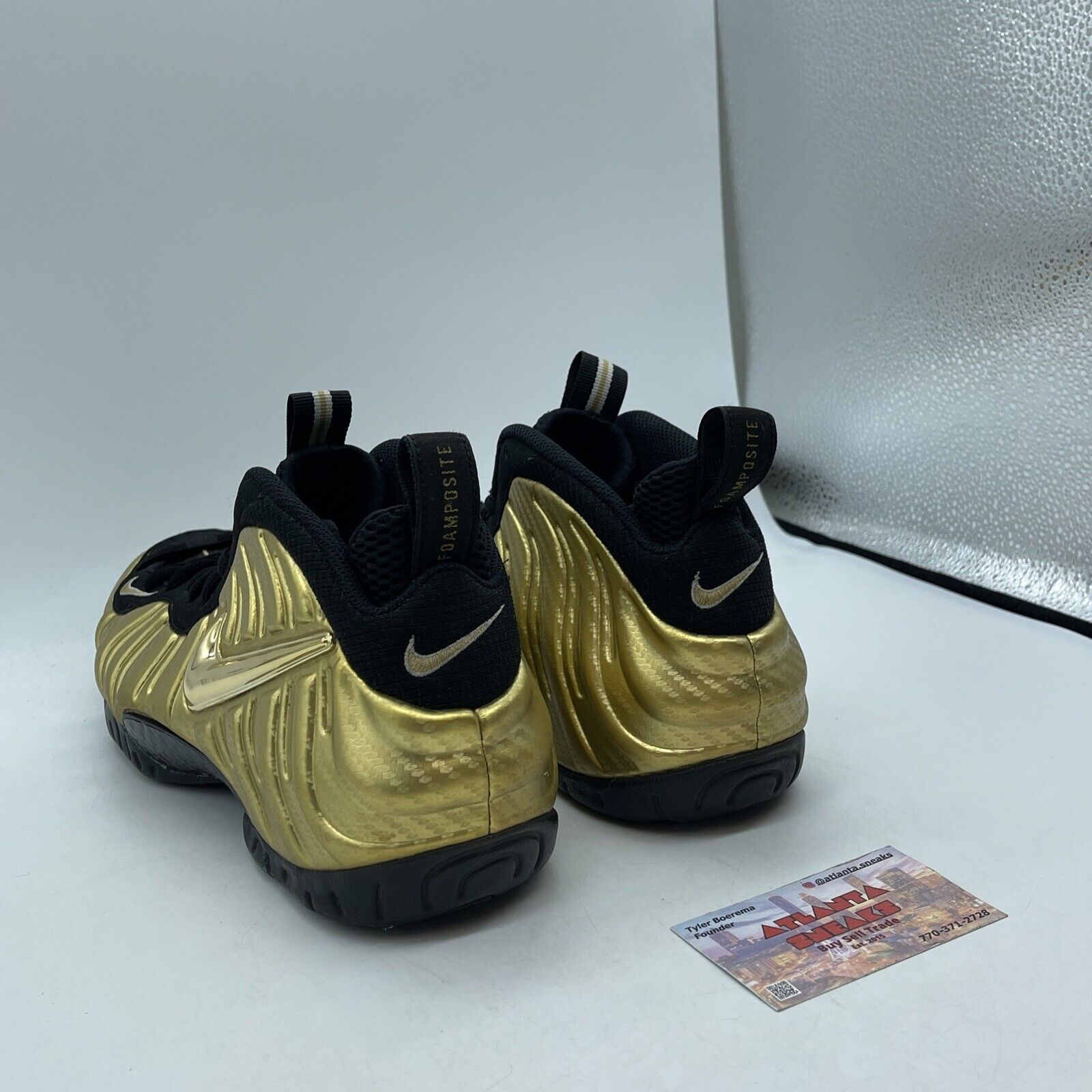 Size 8.5 - Nike Air Foamposite Pro Metallic Gold Black (624041-701)