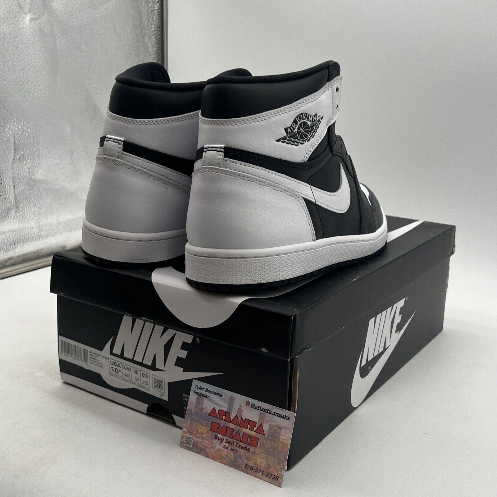 Size 10.5 - Air Jordan 1 Retro OG High Black White 2.0 (DZ5485-010)