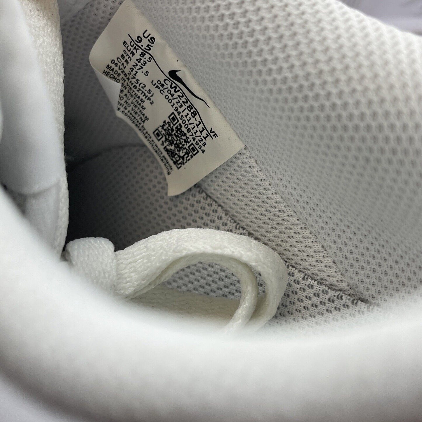 Size 9.5 - Nike Air Force 1 '07 Low Triple White Leather (CW2288-111)