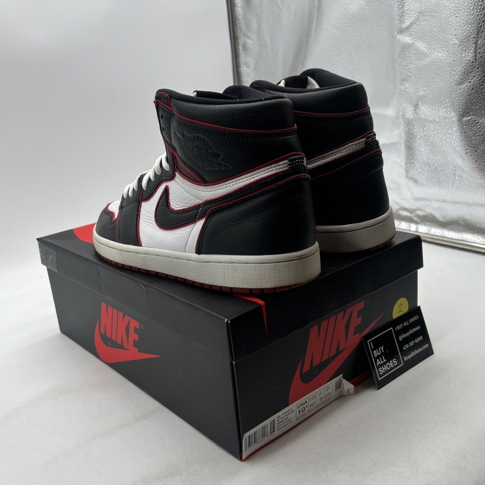 Size 10.5 - Air Jordan 1 Retro High OG Bloodline 2019 (555088-062)