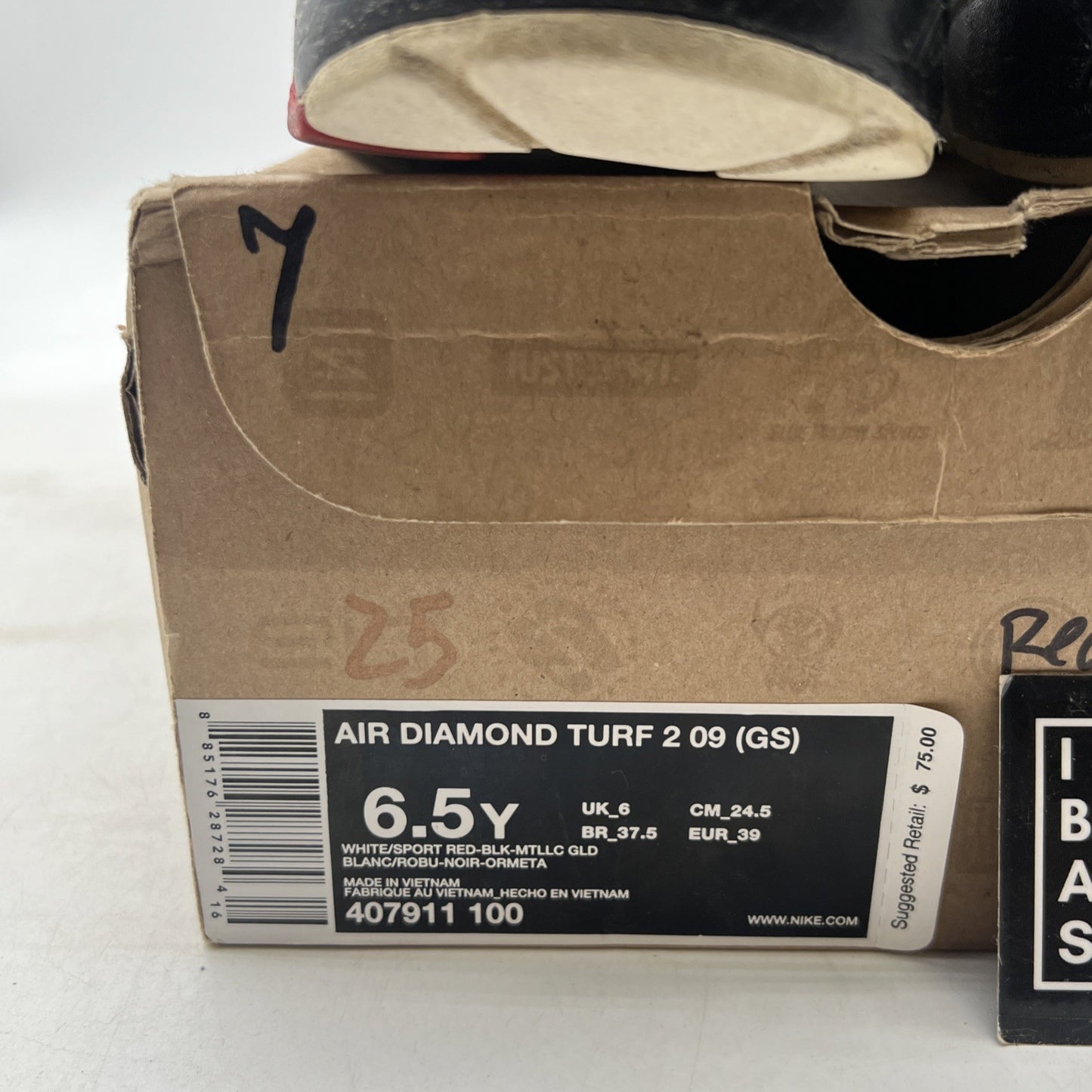 Size 6.5Y - Nike Air Diamond Turf 2 Black White Sneaker Shoes Boys (407911-100)