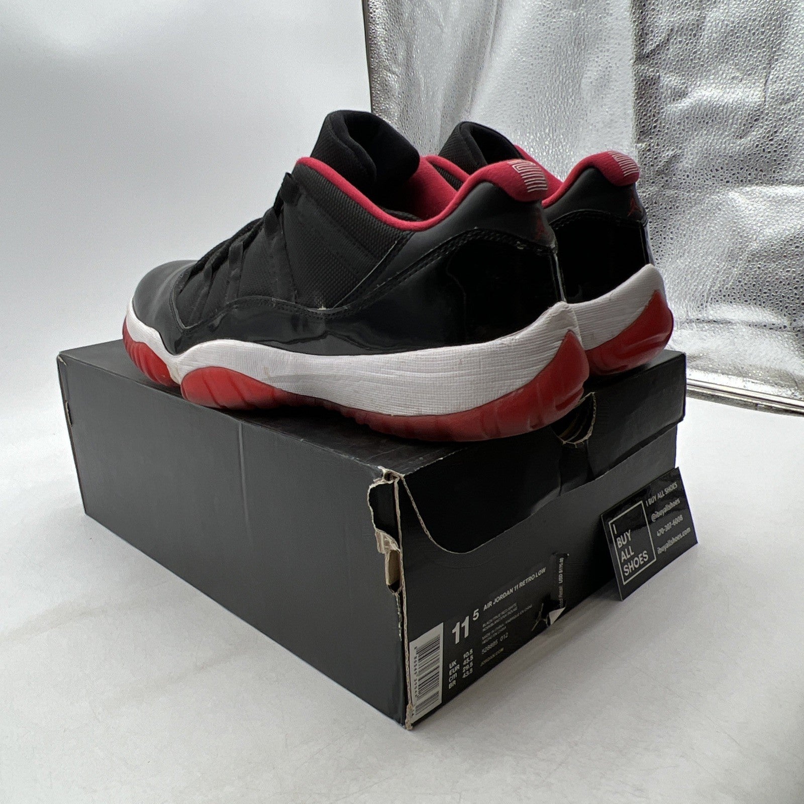 Size 11.5 - Air Jordan 11 Retro 2015 Low Bred (528895-012)
