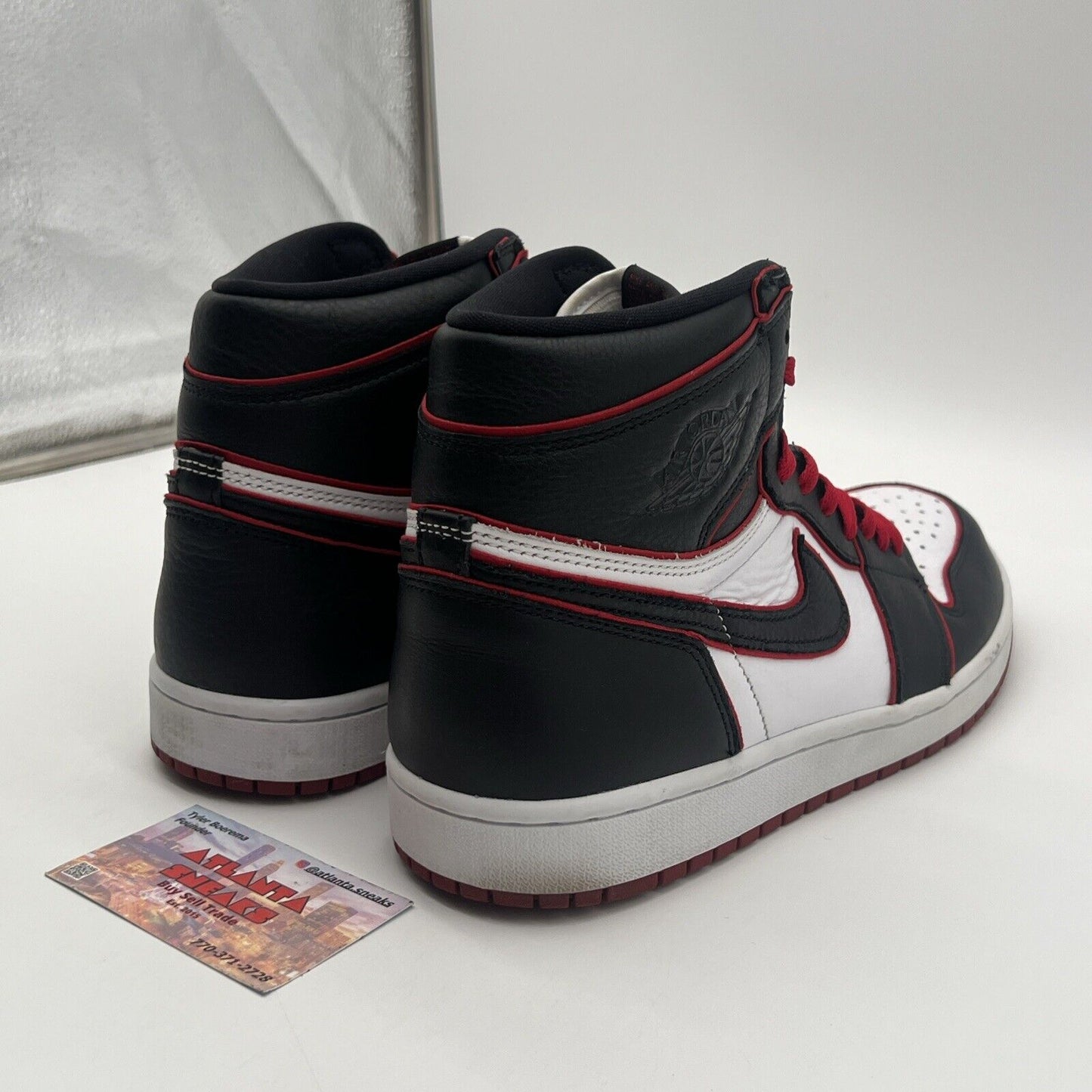 Size 10.5 - Jordan 1 Retro High OG Bloodline 2019 Black White Red (555088-062)