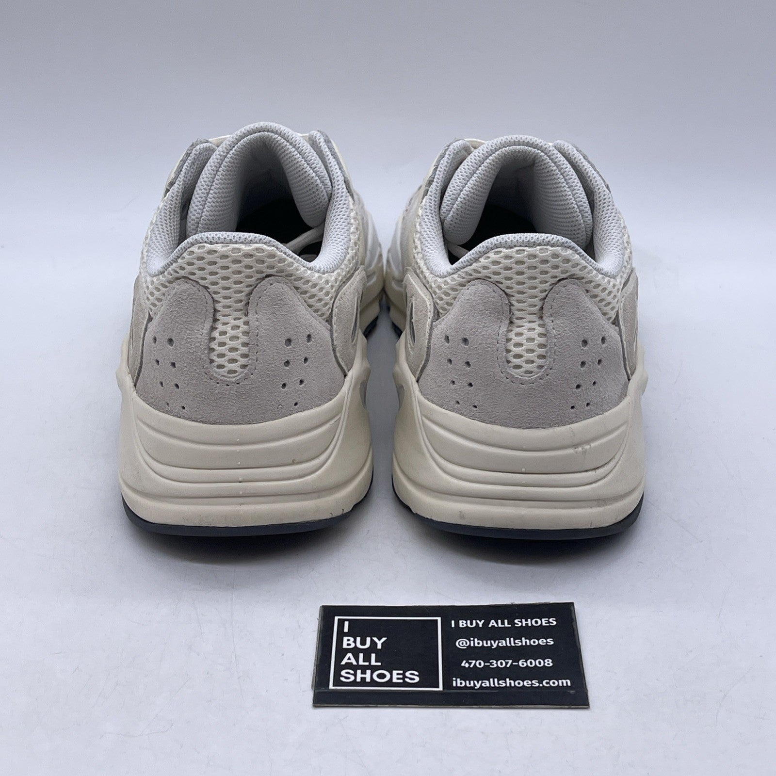 Size 9.5 - adidas Yeezy Boost 700 Low Analog (EG7596)