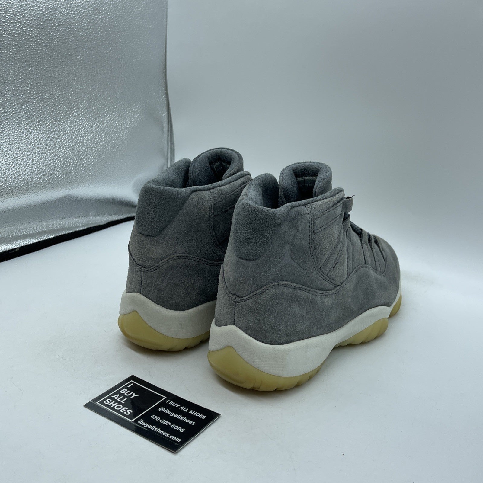Size 9 - Air Jordan 11 Retro Premium Grey Suede (914433-003)