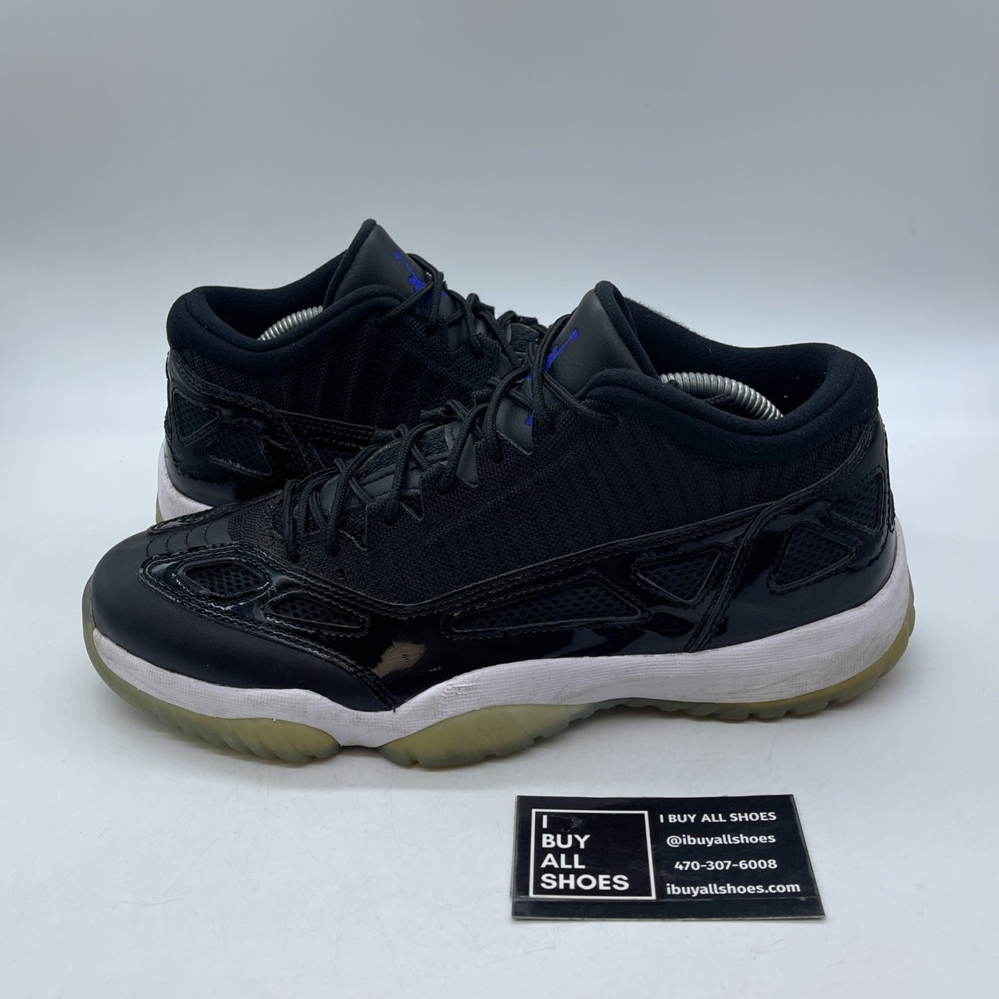 Size 10.5 - Air Jordan 11 Retro IE Low Space Jam Suede leather (919712-041)