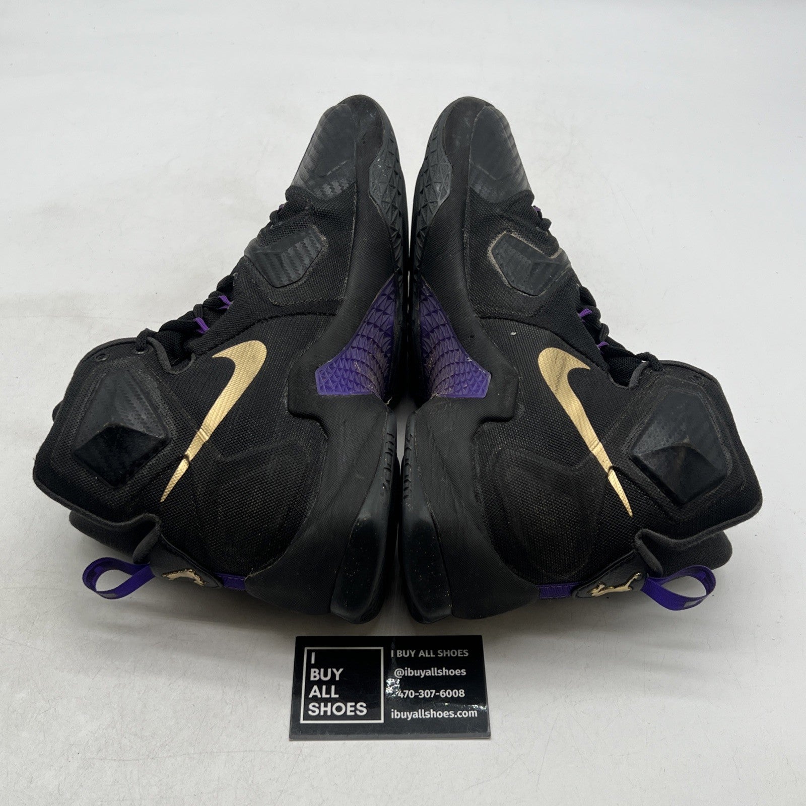 Size 10.5 - Nike LeBron 13 Pot of Gold (807219-007)