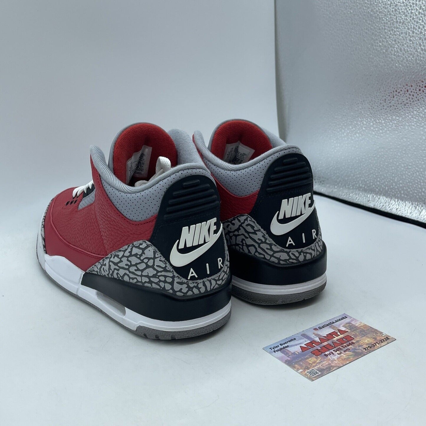 Size 10 - Jordan 3 Retro SE Mid Unite Red Grey White Suede Leather (CK5692-600)