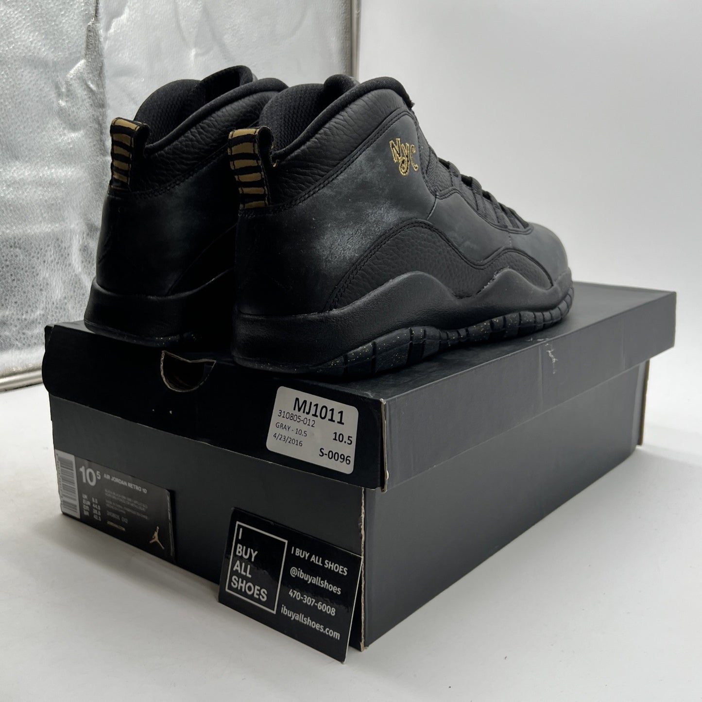Size 10.5 - Air Jordan 10 Retro NYC (310805-012)