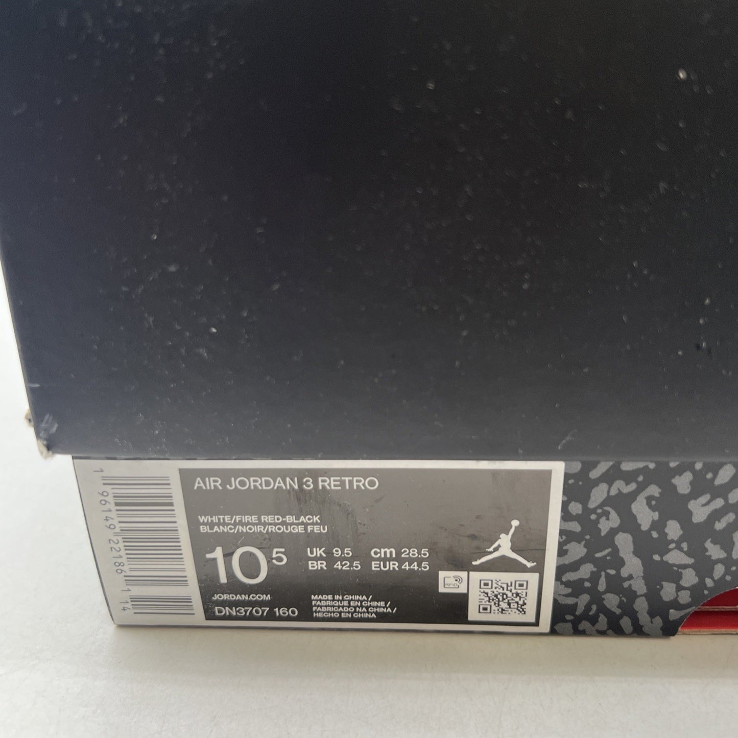 Size 10.5 - Air Jordan 3 Retro Mid Fire Red (DN3707-160)
