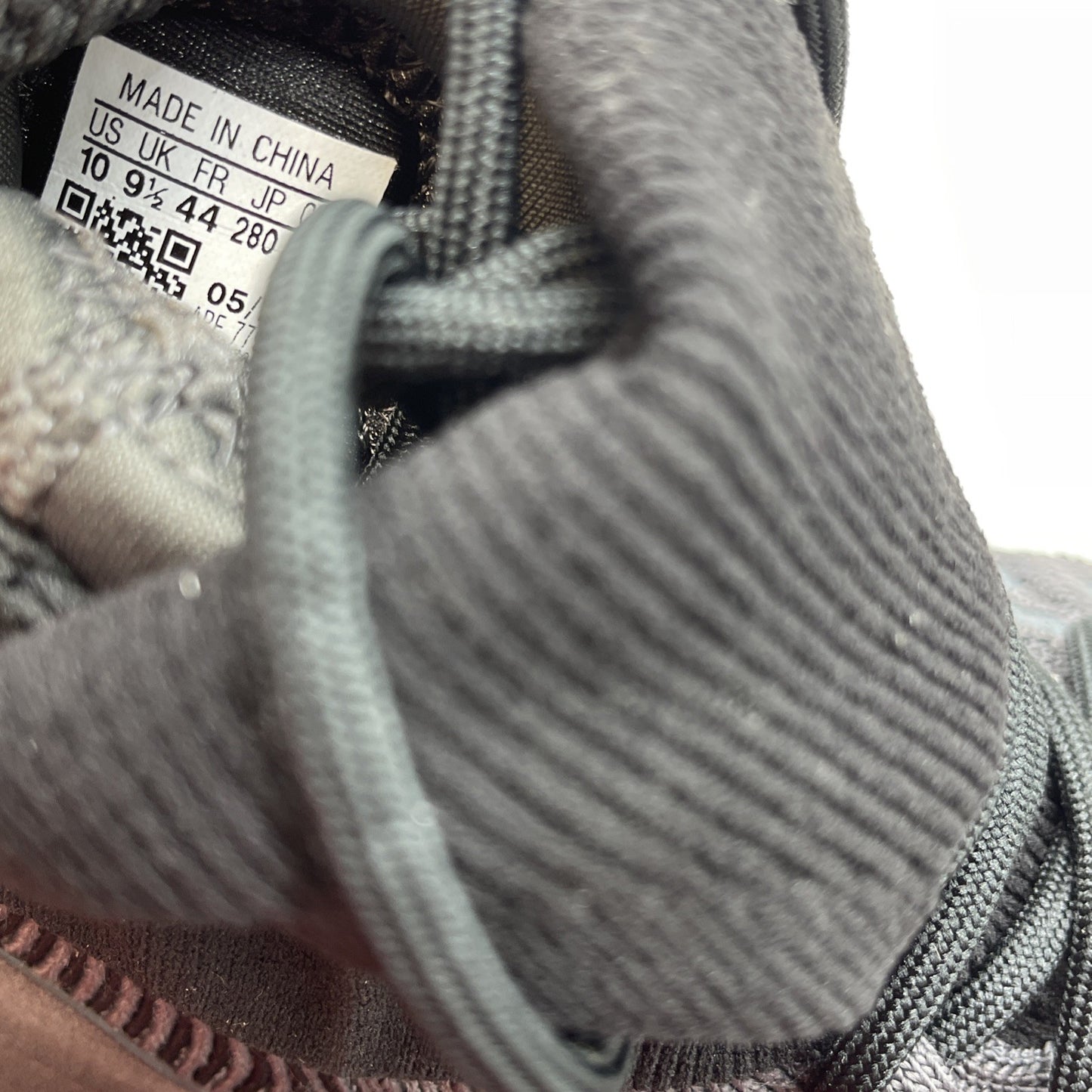 Size 10 - adidas Yeezy Basketball Knit Onyx Black Suede (HQ6762)